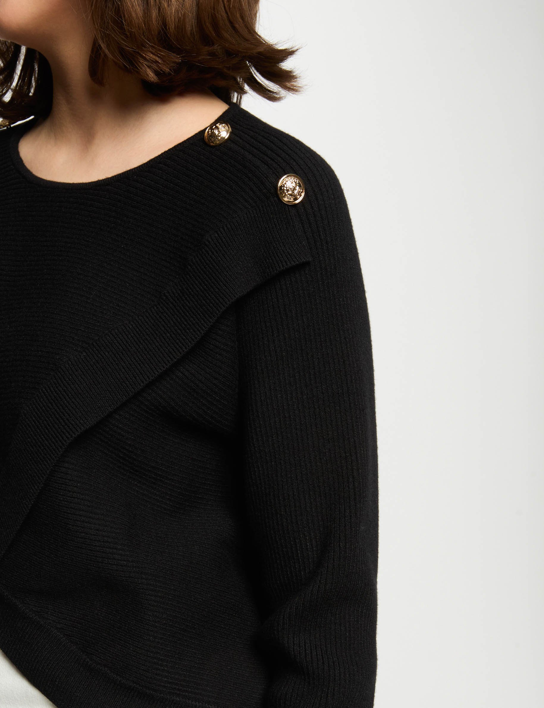 jumper round neck and buttons black women Jumper round neck and buttons black women