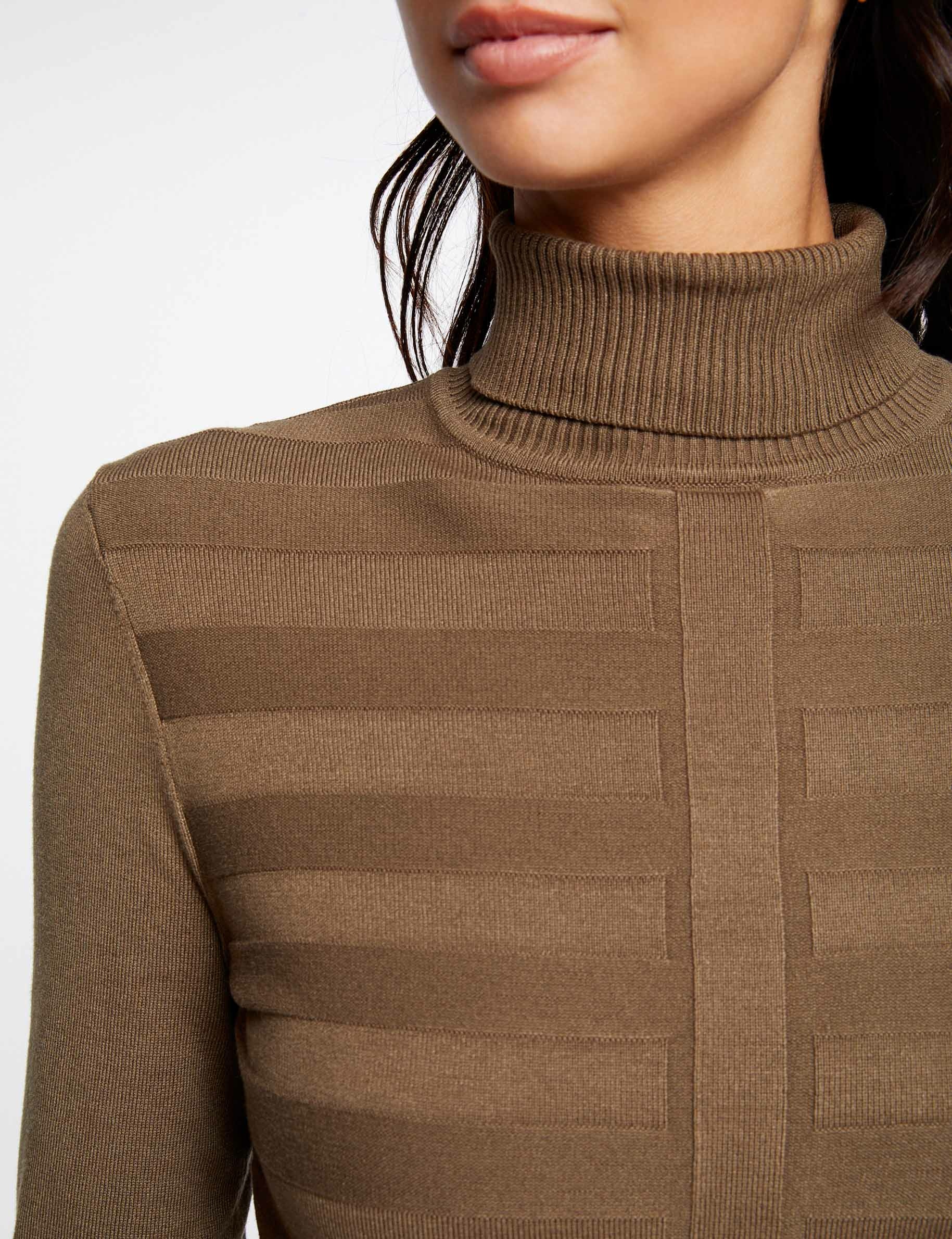 Long-sleeved jumper turtleneck dark green ladies' Long-sleeved jumper turtleneck dark green ladies'