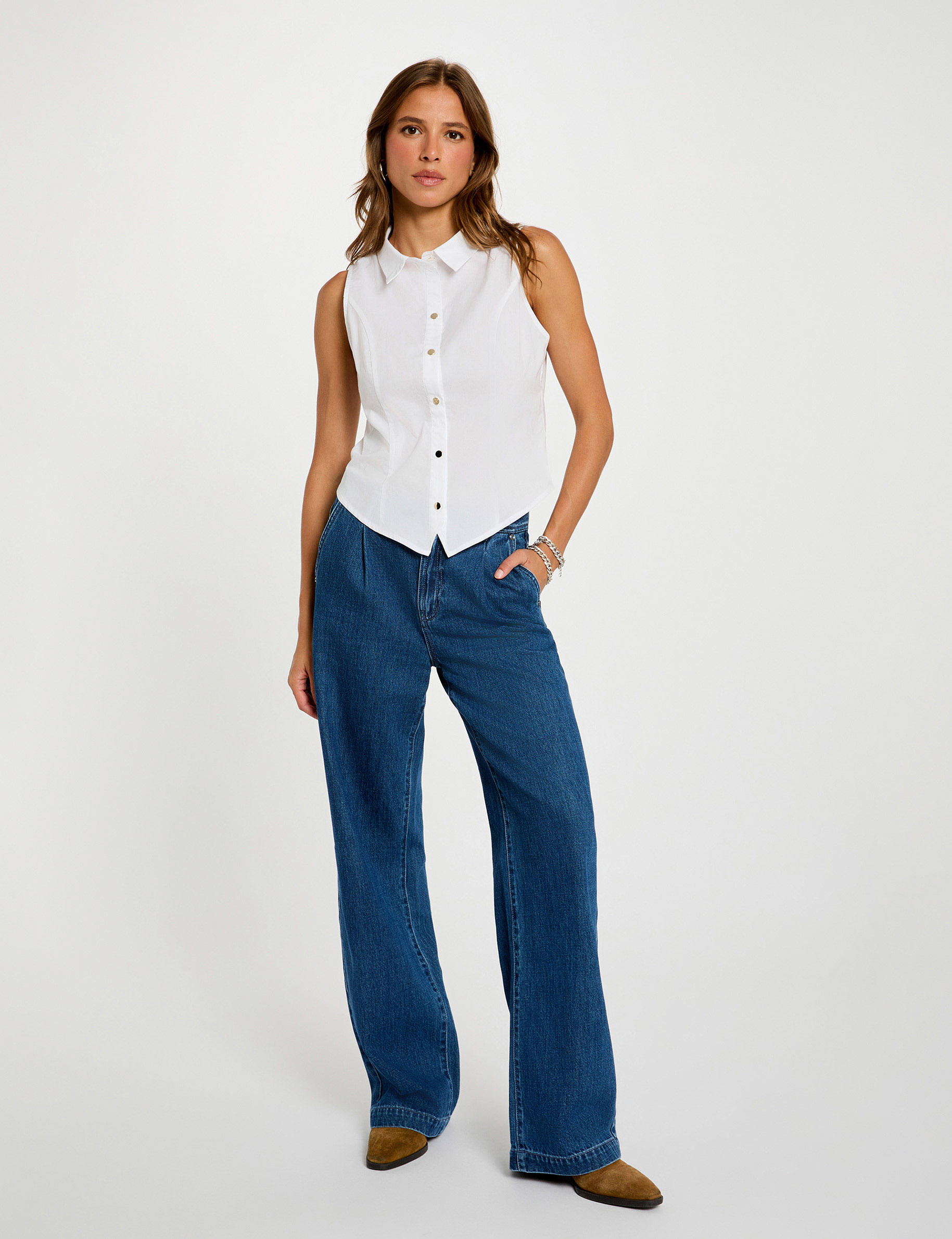sleeveless fitted shirt white women Sleeveless fitted shirt white women
