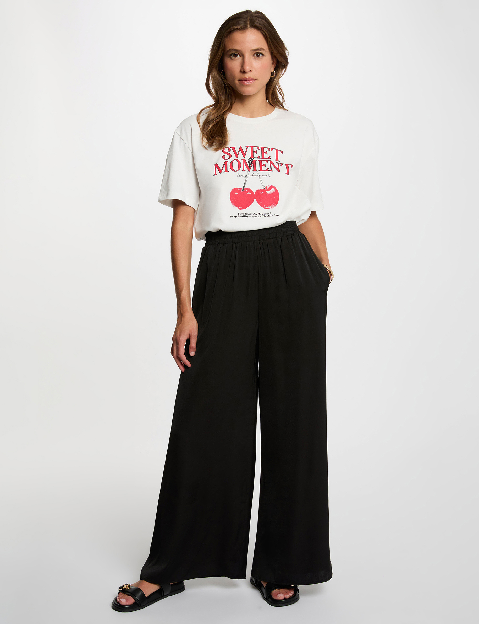 Flowy wide-leg trousers black women
