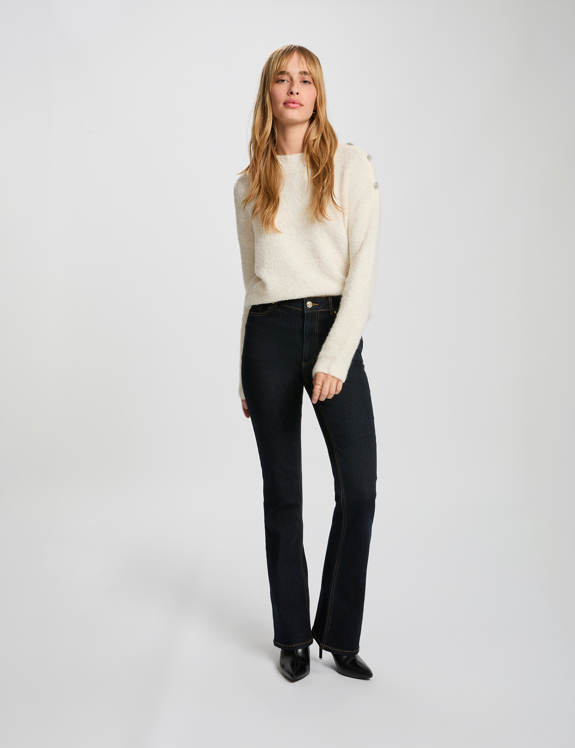 High-waisted bootcut jeans raw denim women
