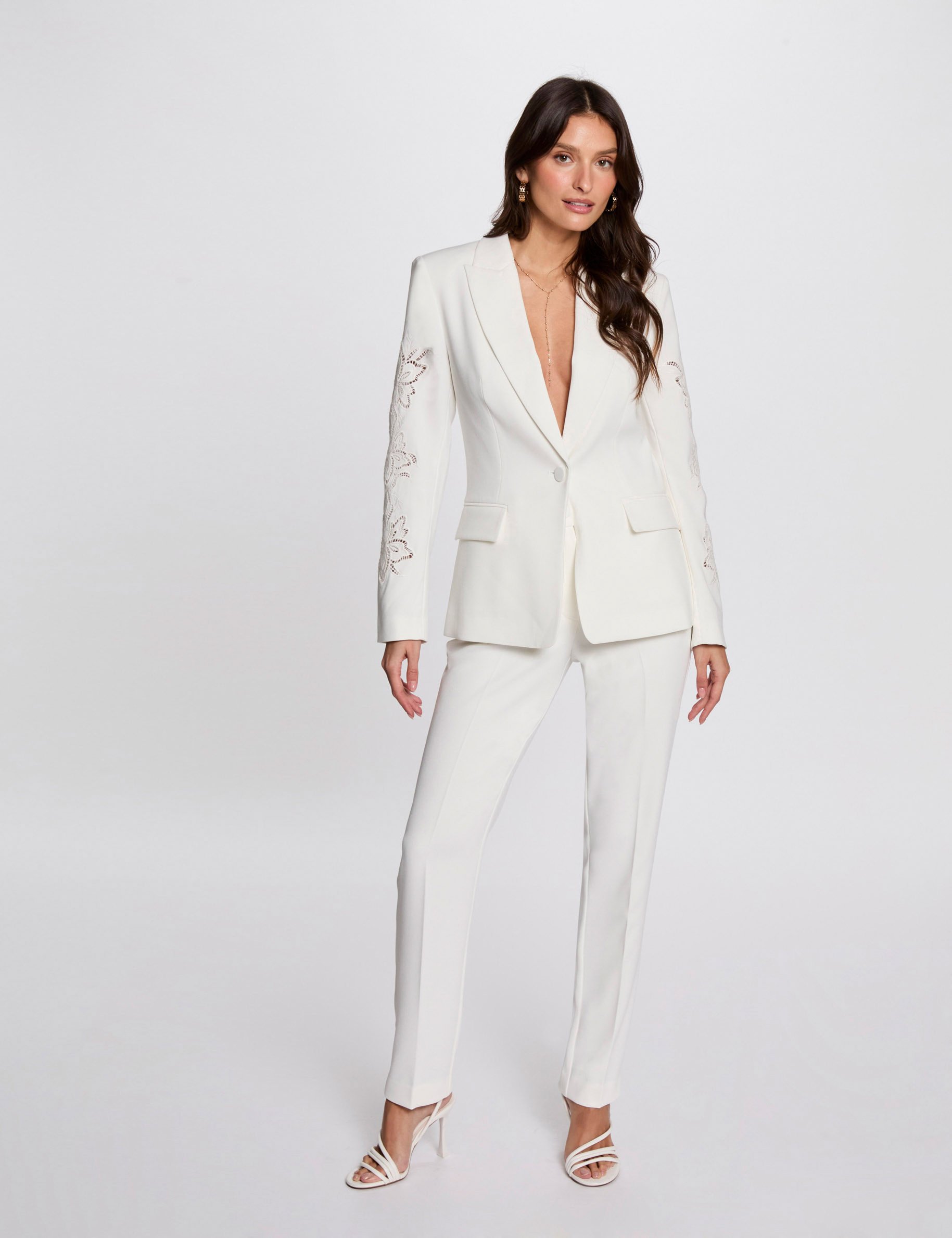 Loose trousers with darts white women