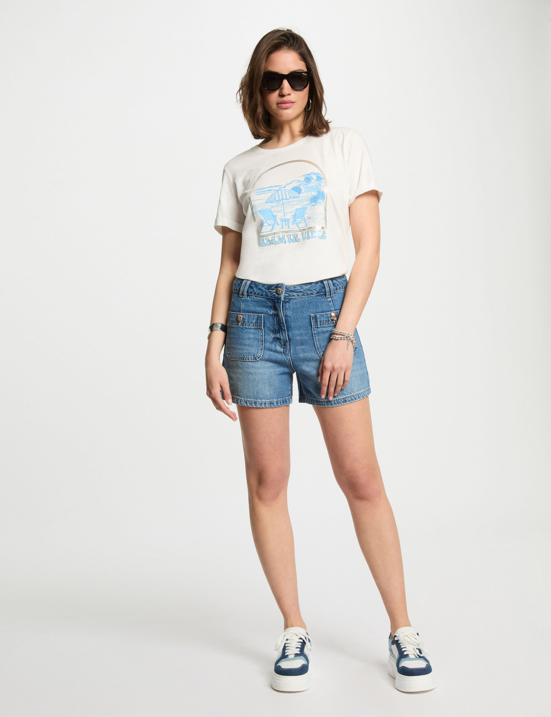 T-shirt with message white women