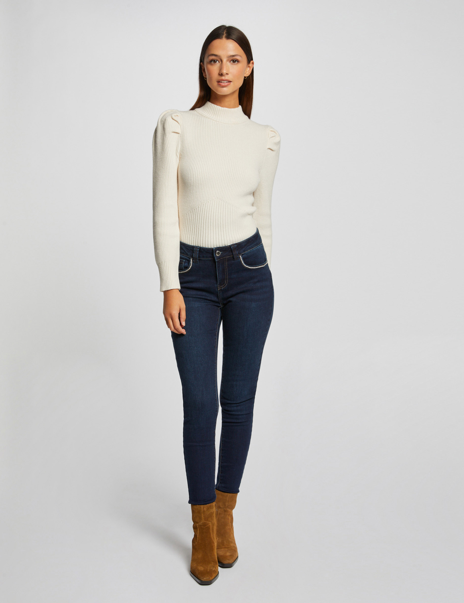 Long-sleeved jumper with high collar ivory ladies'