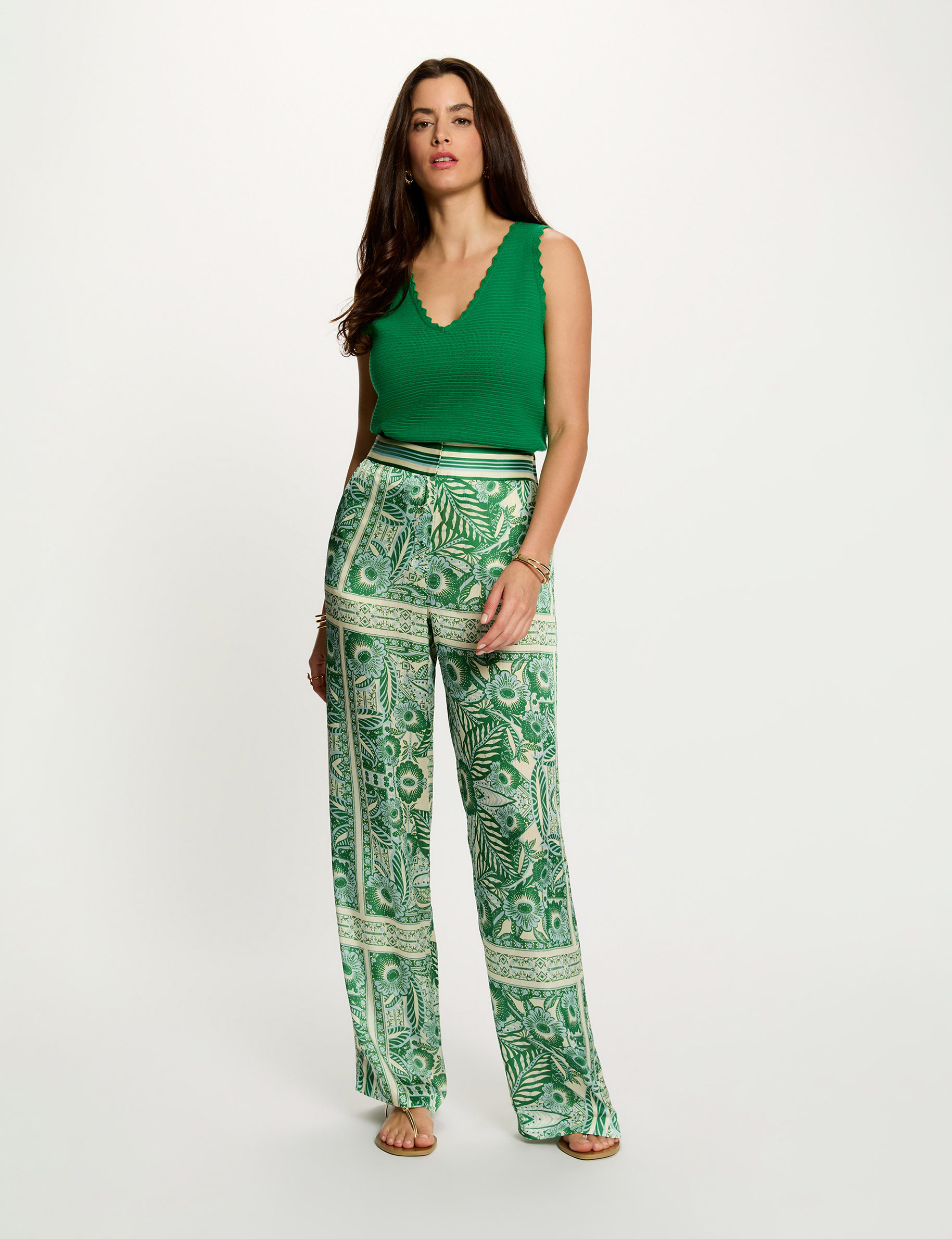 Fitted V-neck sweater meadow green women