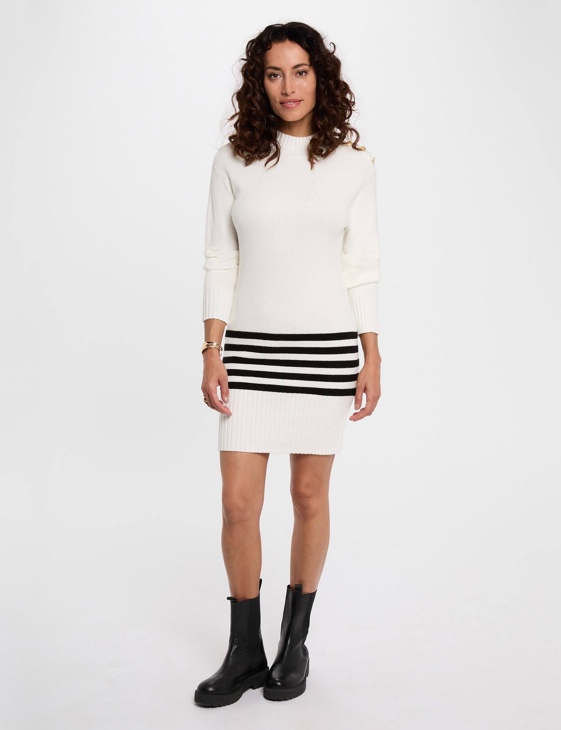Short dress with high neck white women