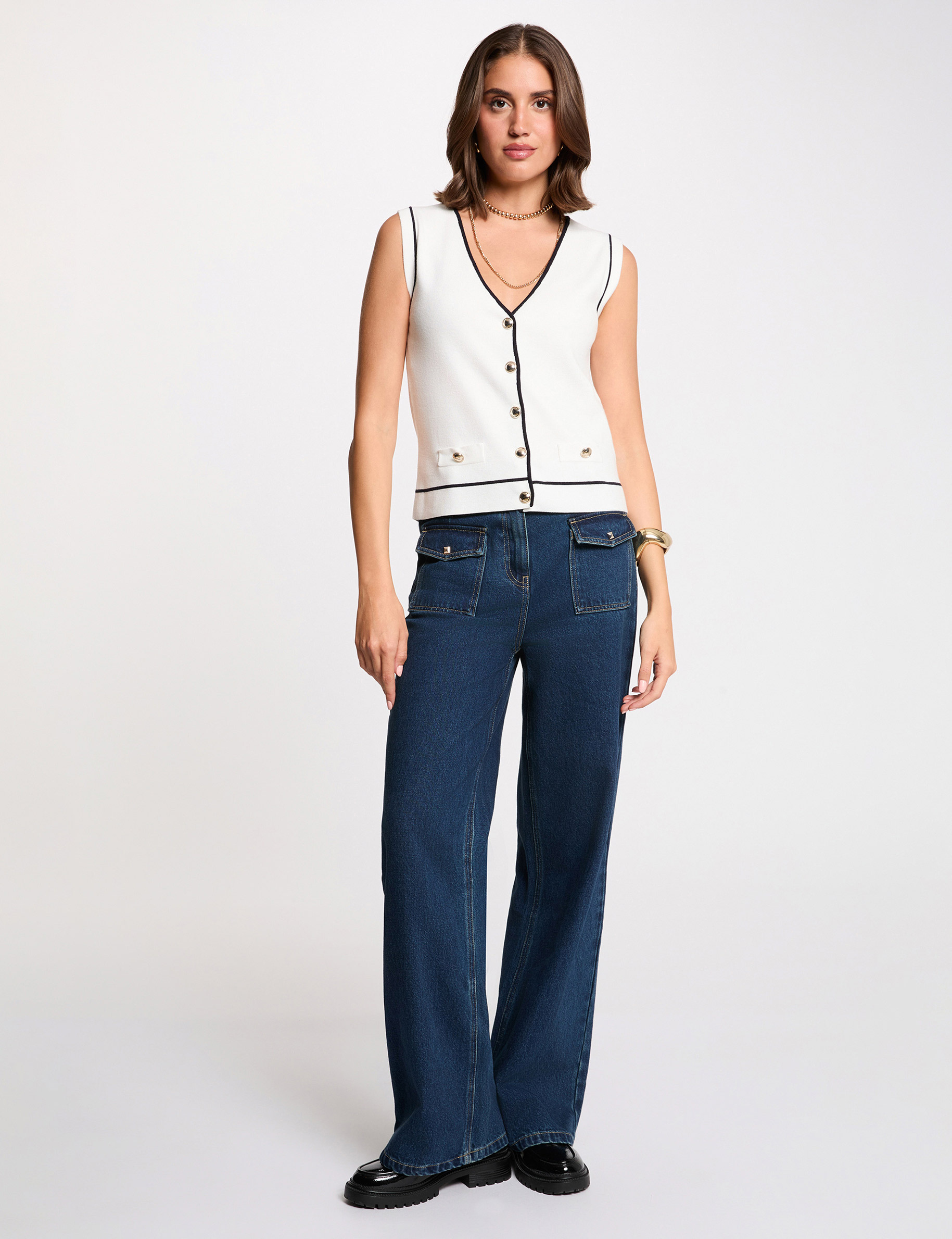 sleeveless v neck sweater white women Sleeveless V-neck sweater white women