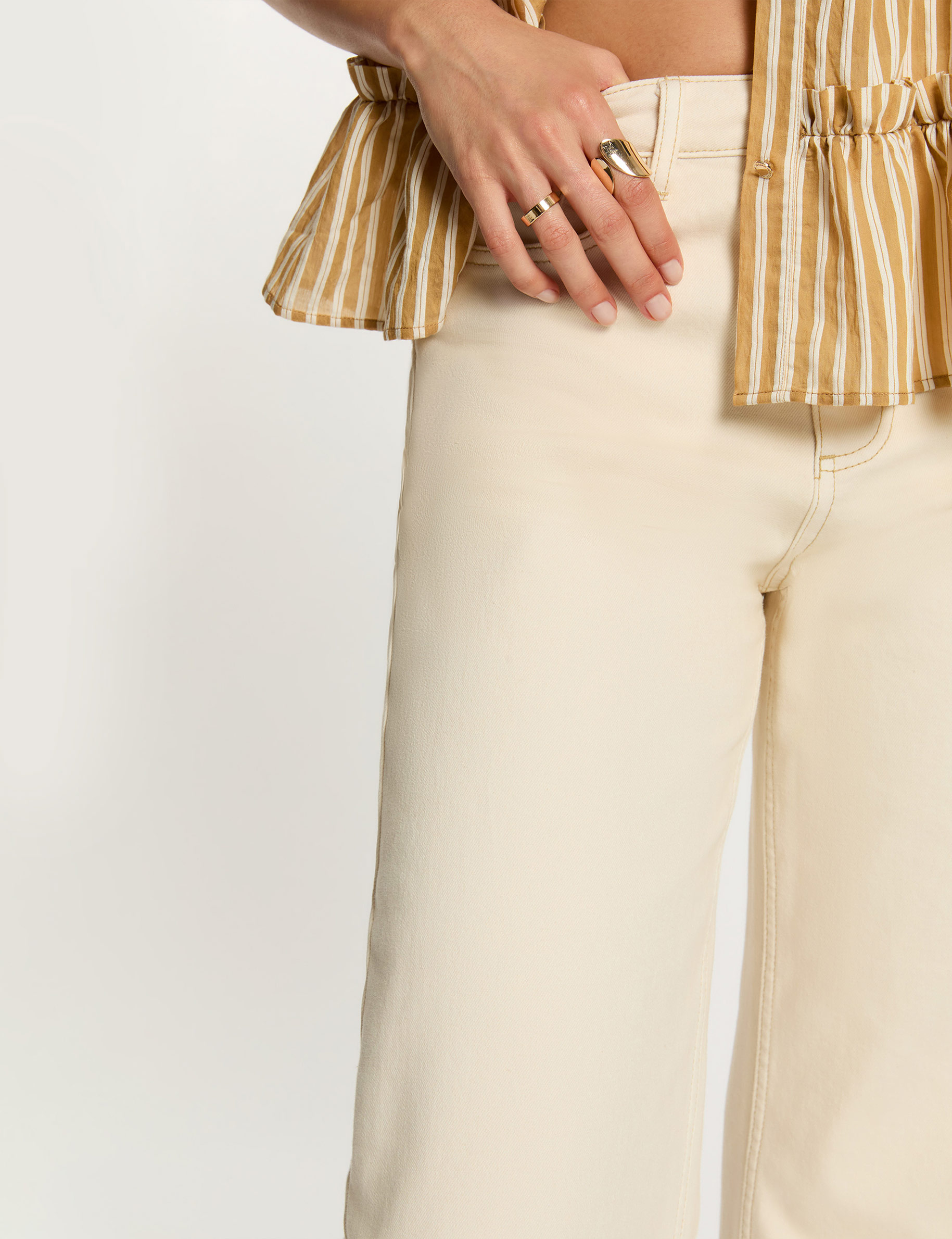 Wide-leg jeans beige women