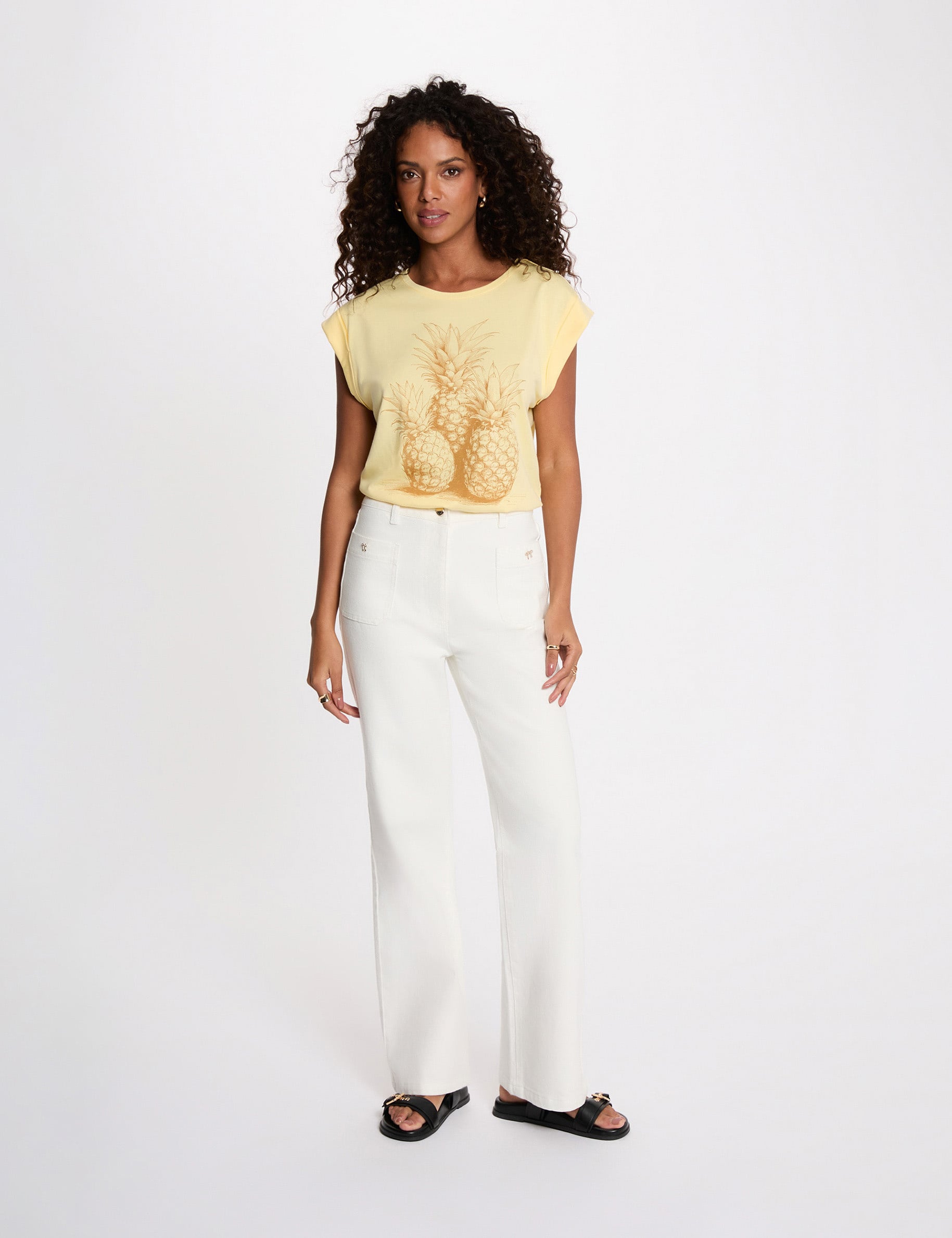Sleeveless t-shirt light yellow women