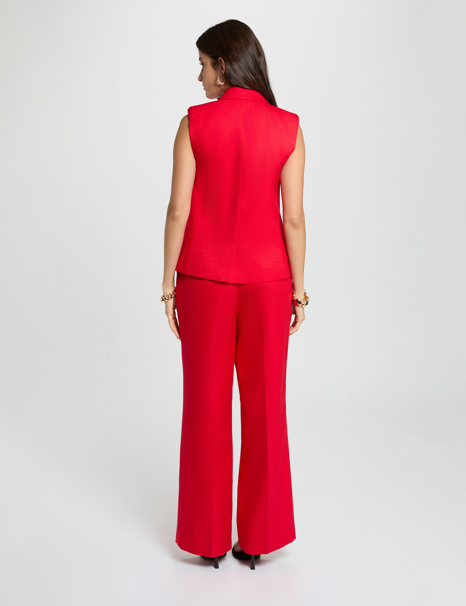 Fitted sleeveless jacket red women