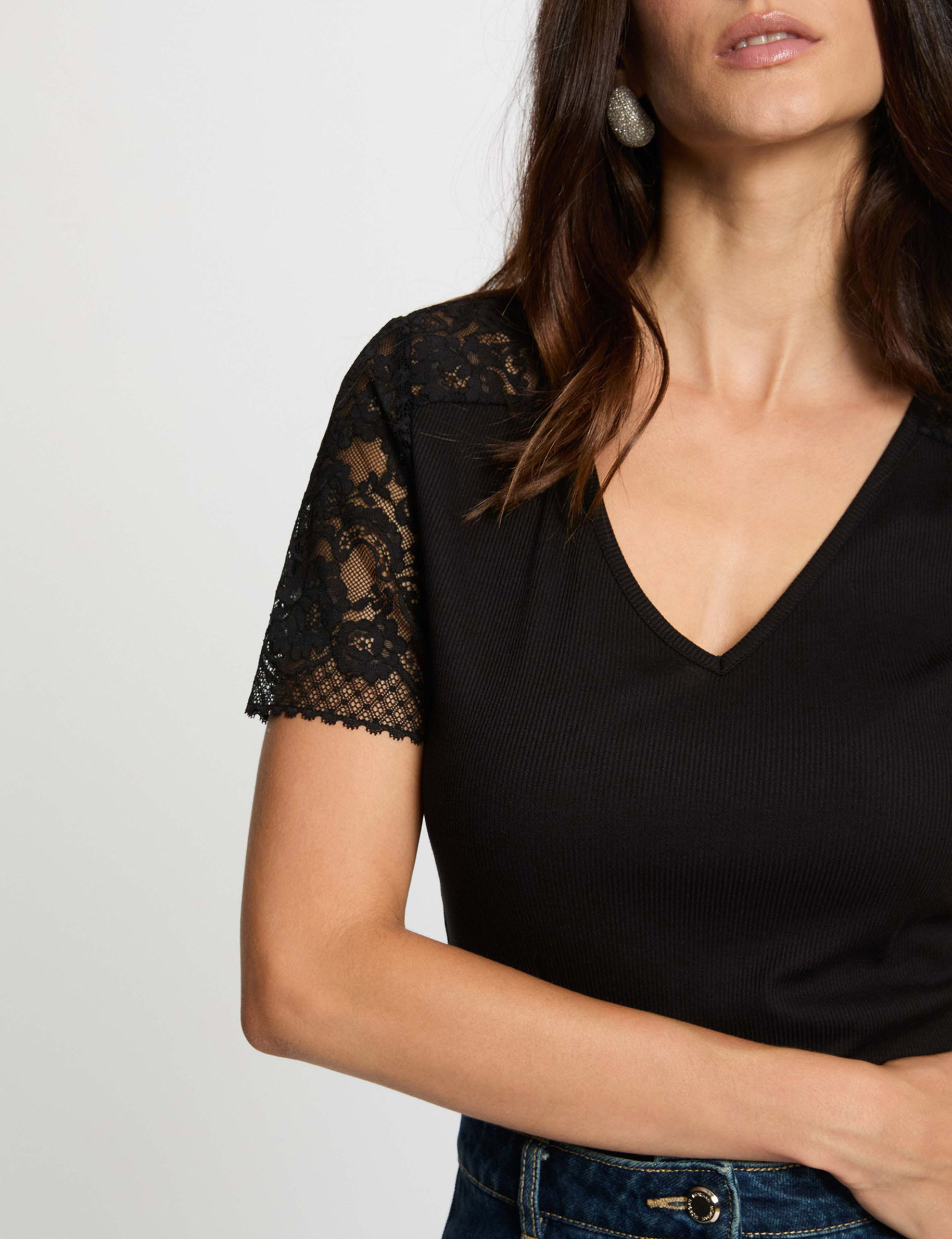 lace v neck t shirt black women Lace V-neck t-shirt black women