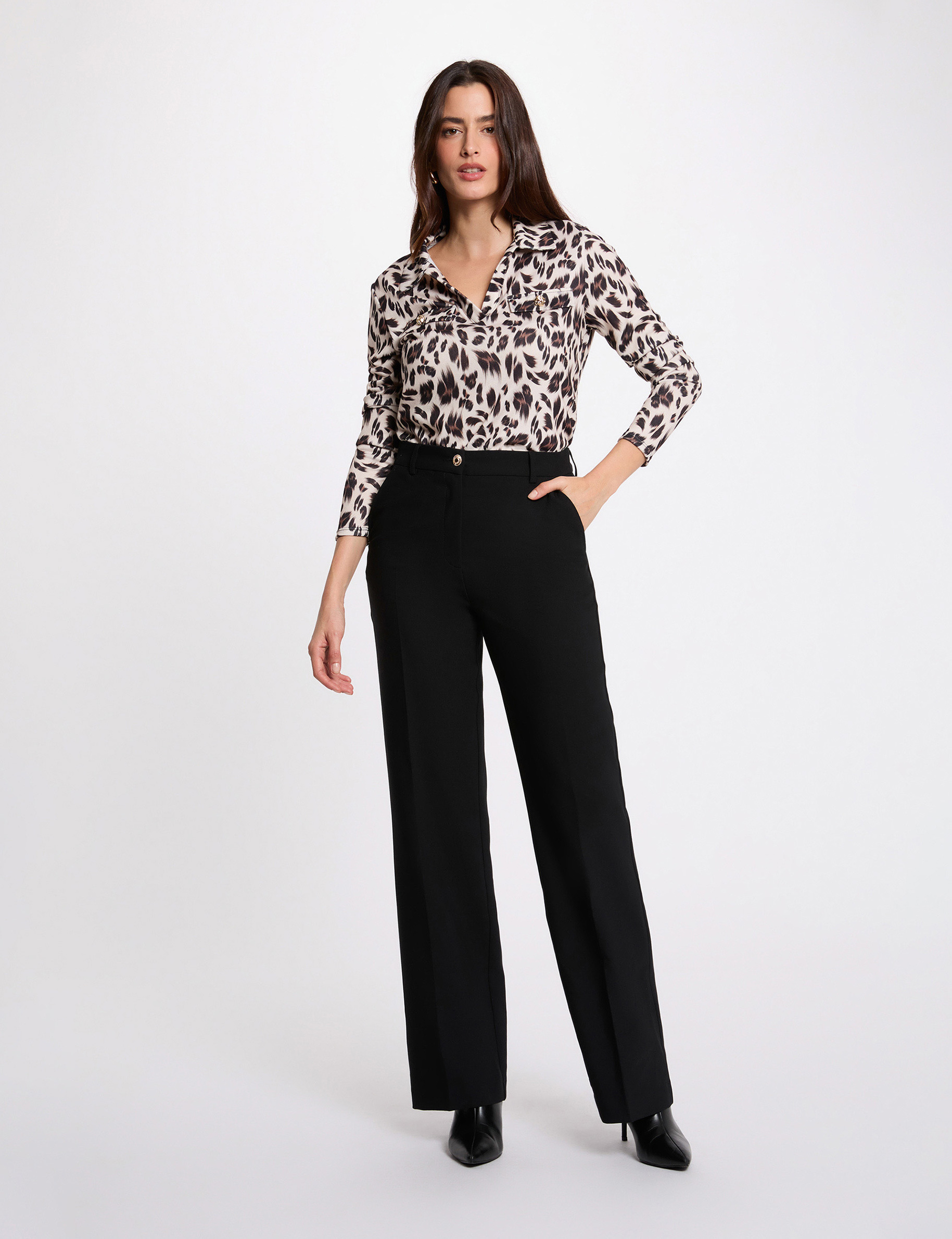 Lightweight knit with a lapel collar multicolor women