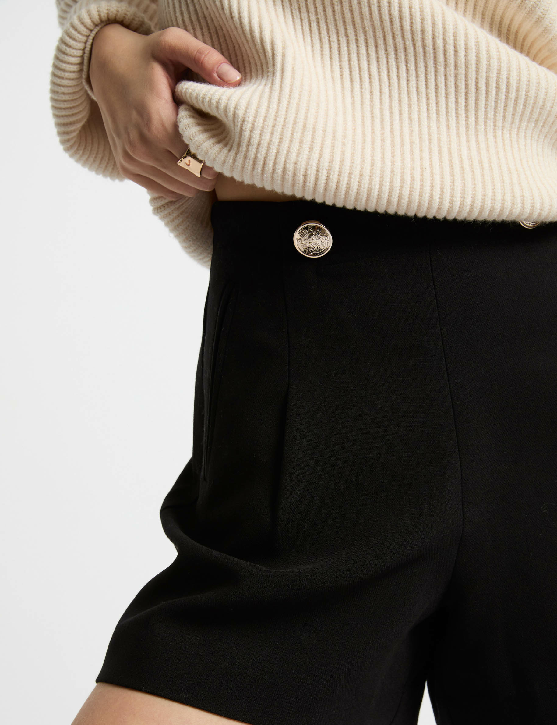 fitted shorts with buttons black women Fitted shorts with buttons black women