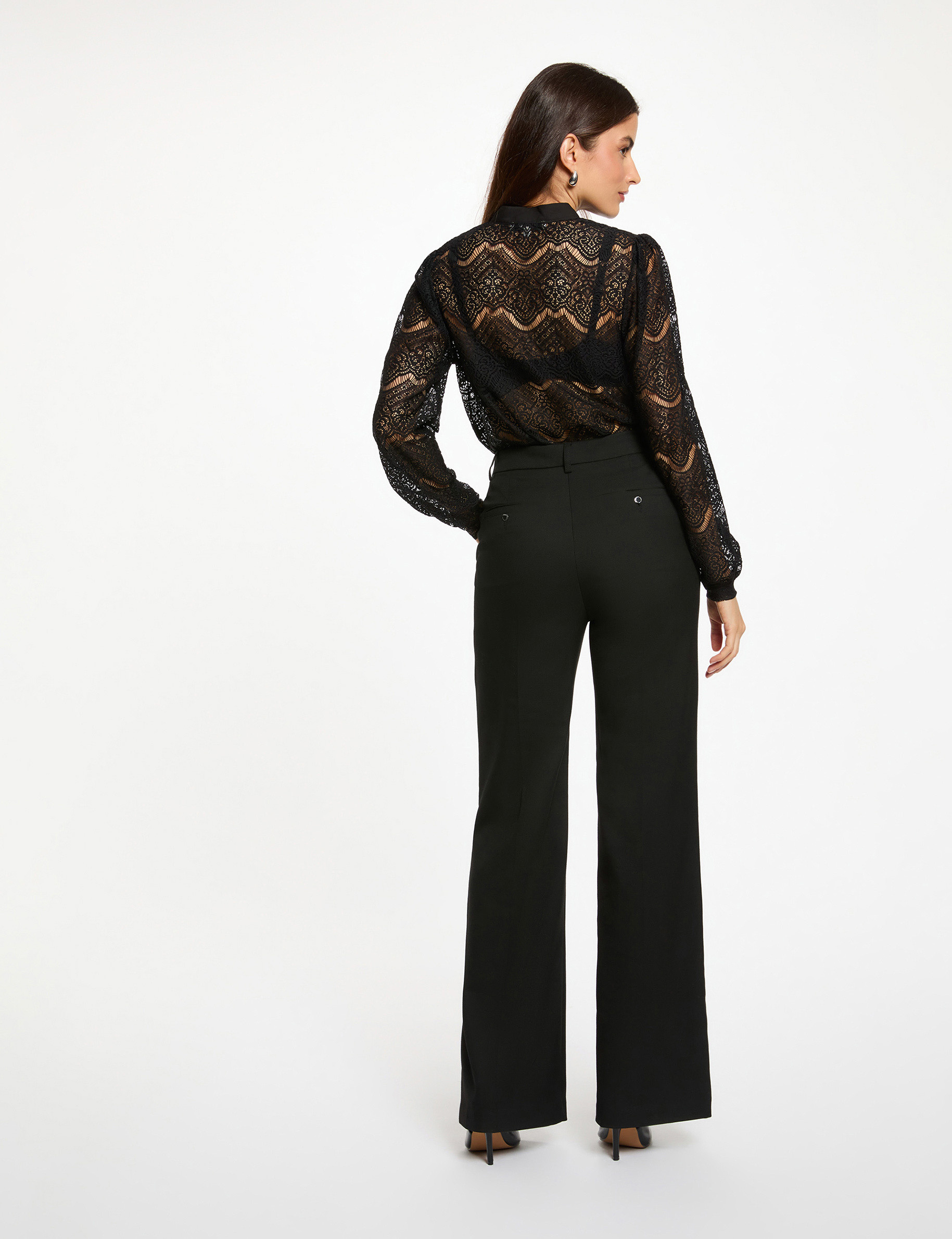 Lace shirt with lavallière tie black women
