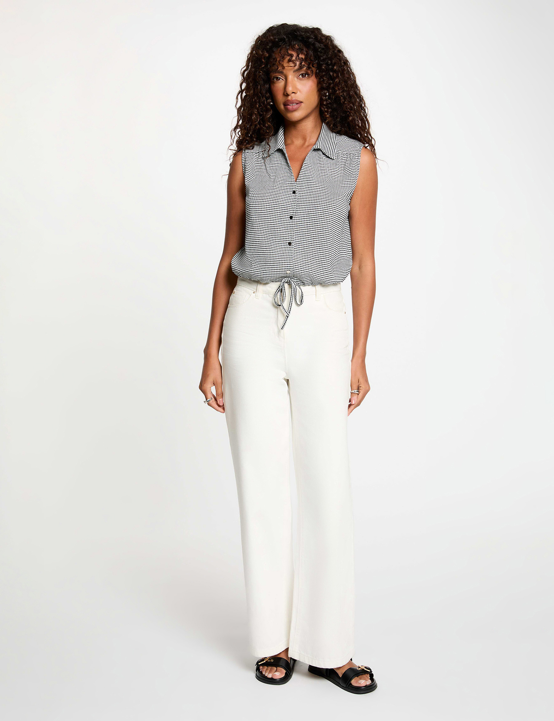 Sleeveless tie-front shirt black women