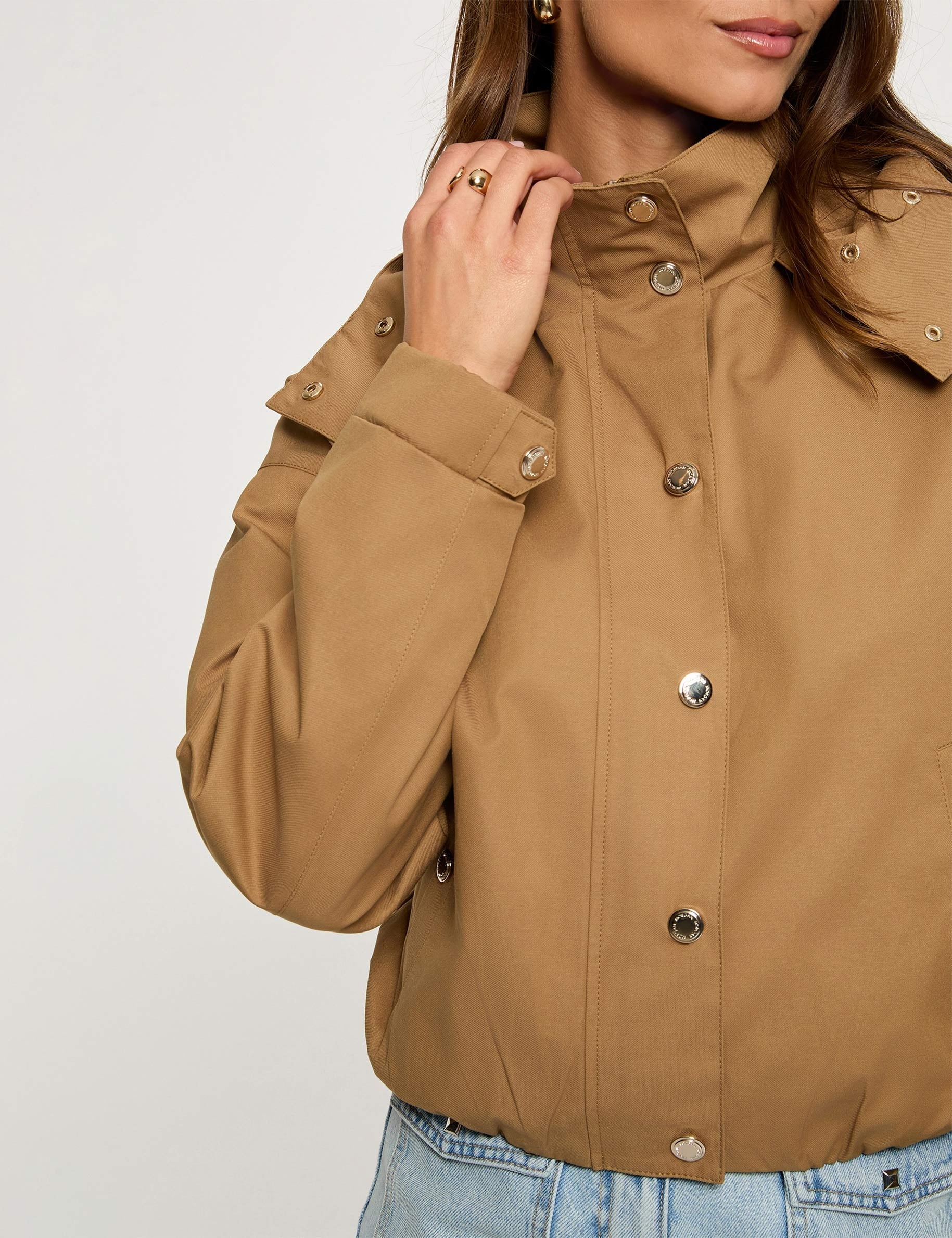 Cropped jacket with high neck camel women
