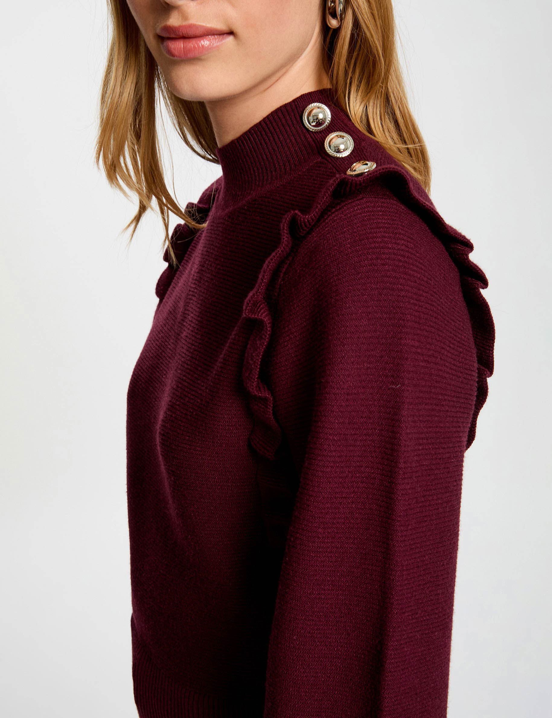 long sleeved jumper with ruffles plum women Long-sleeved jumper with ruffles plum women
