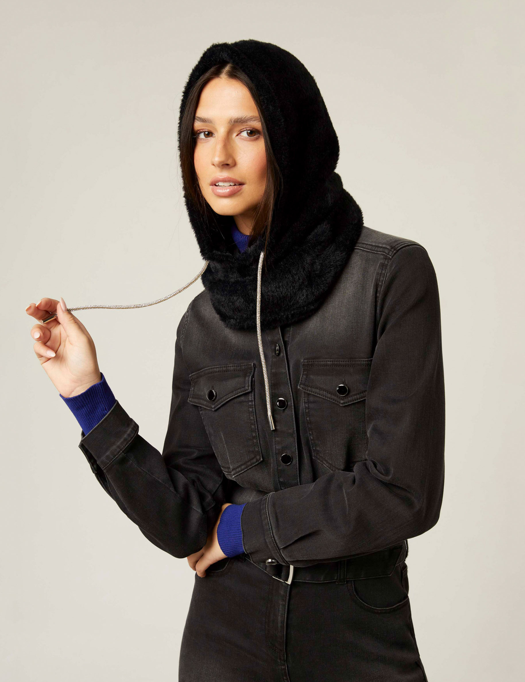 Cagoule noir femme