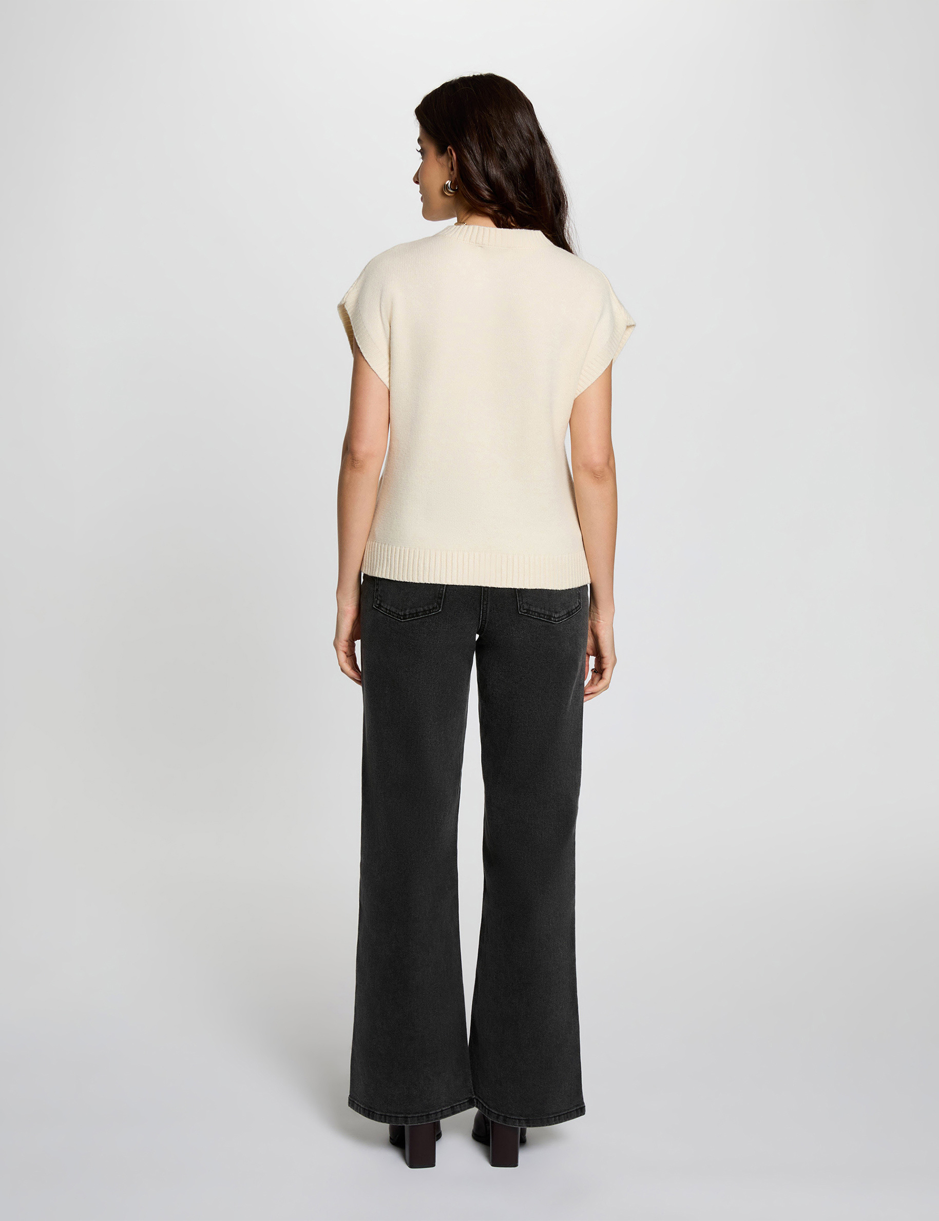 Embroidered round neck sweater cream women