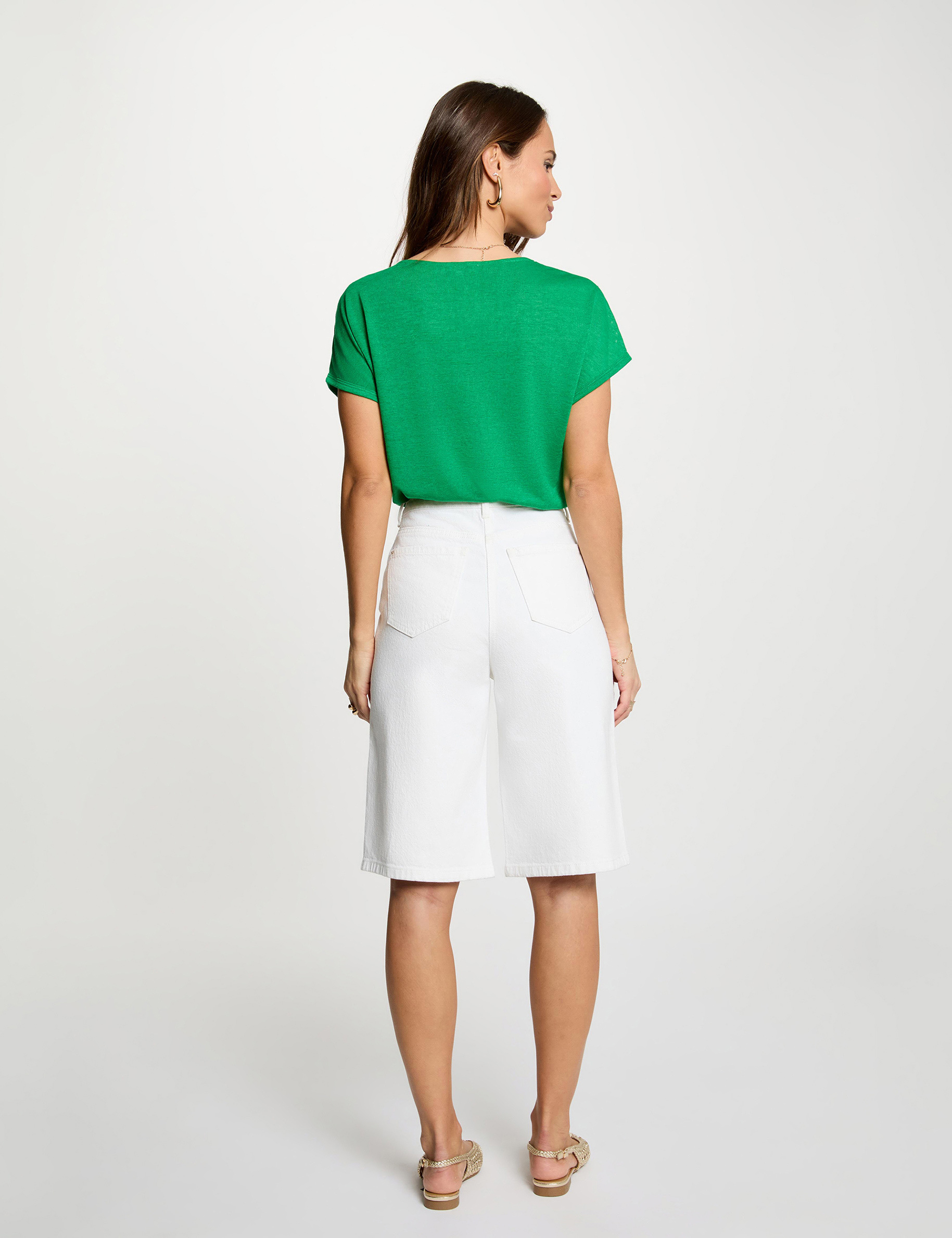 V-neck short-sleeve t-shirt meadow green women