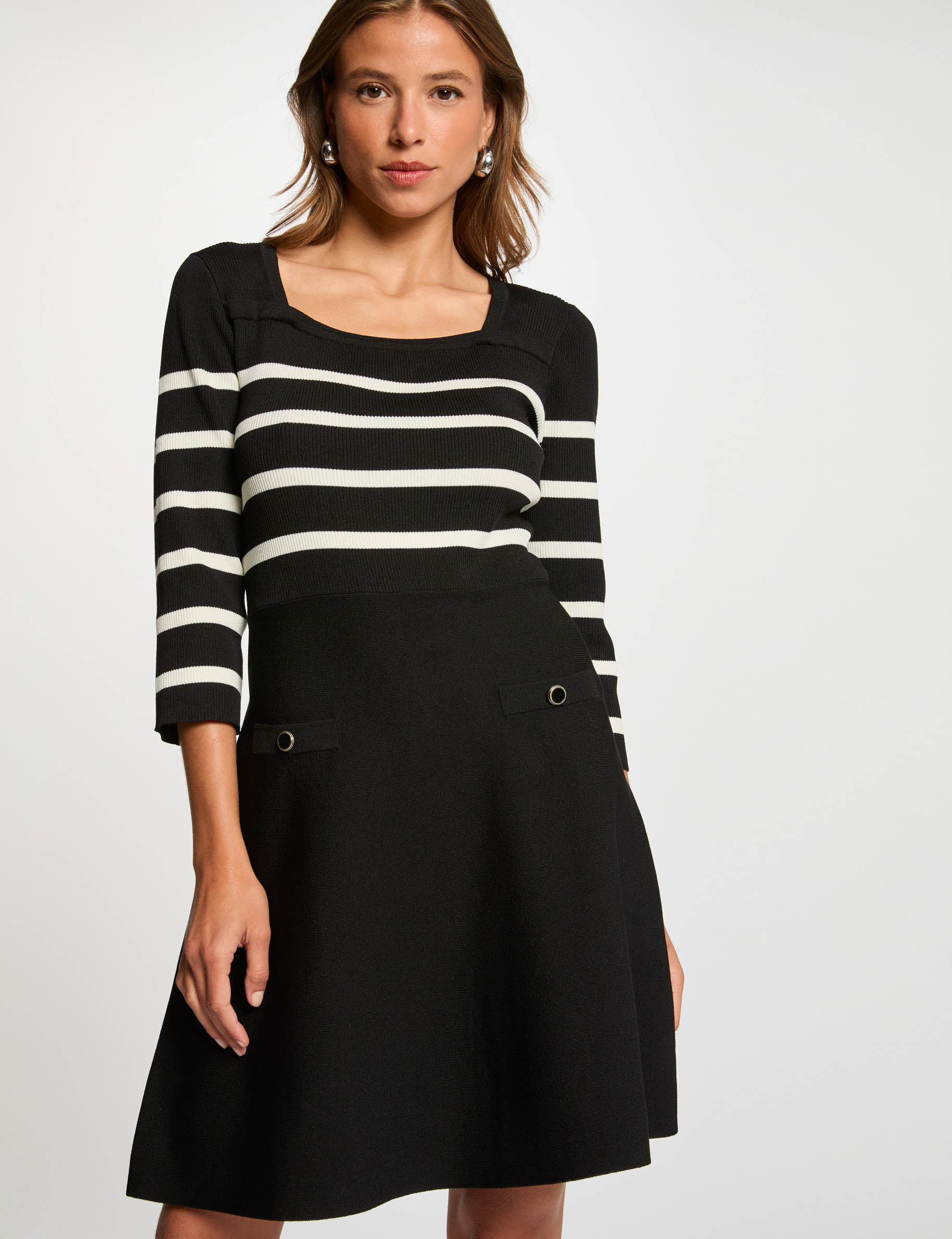robe tricot trapeze a rayures noir femme Robe tricot trapéze à rayures noir femme