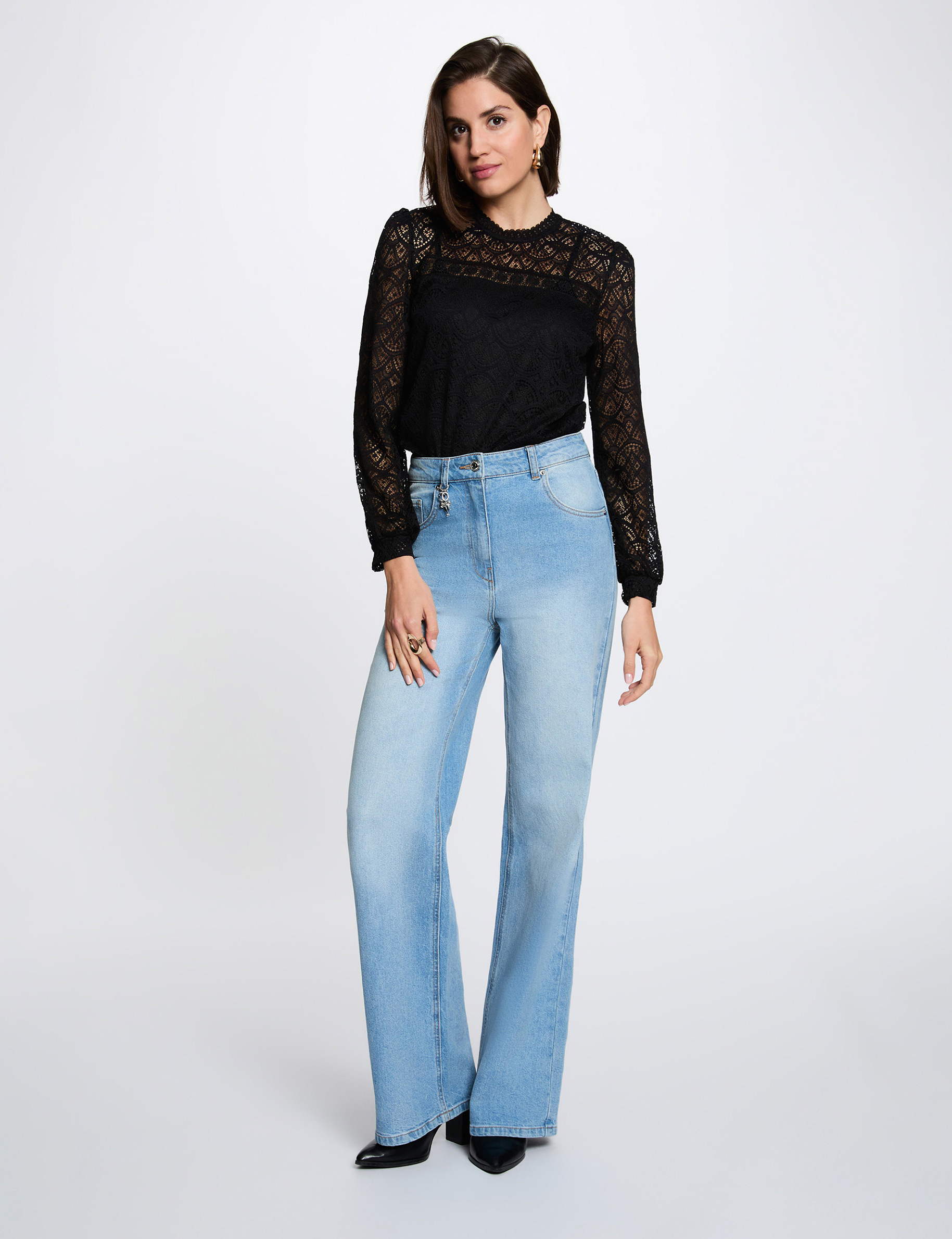 Long-sleeve lace t-shirt black women