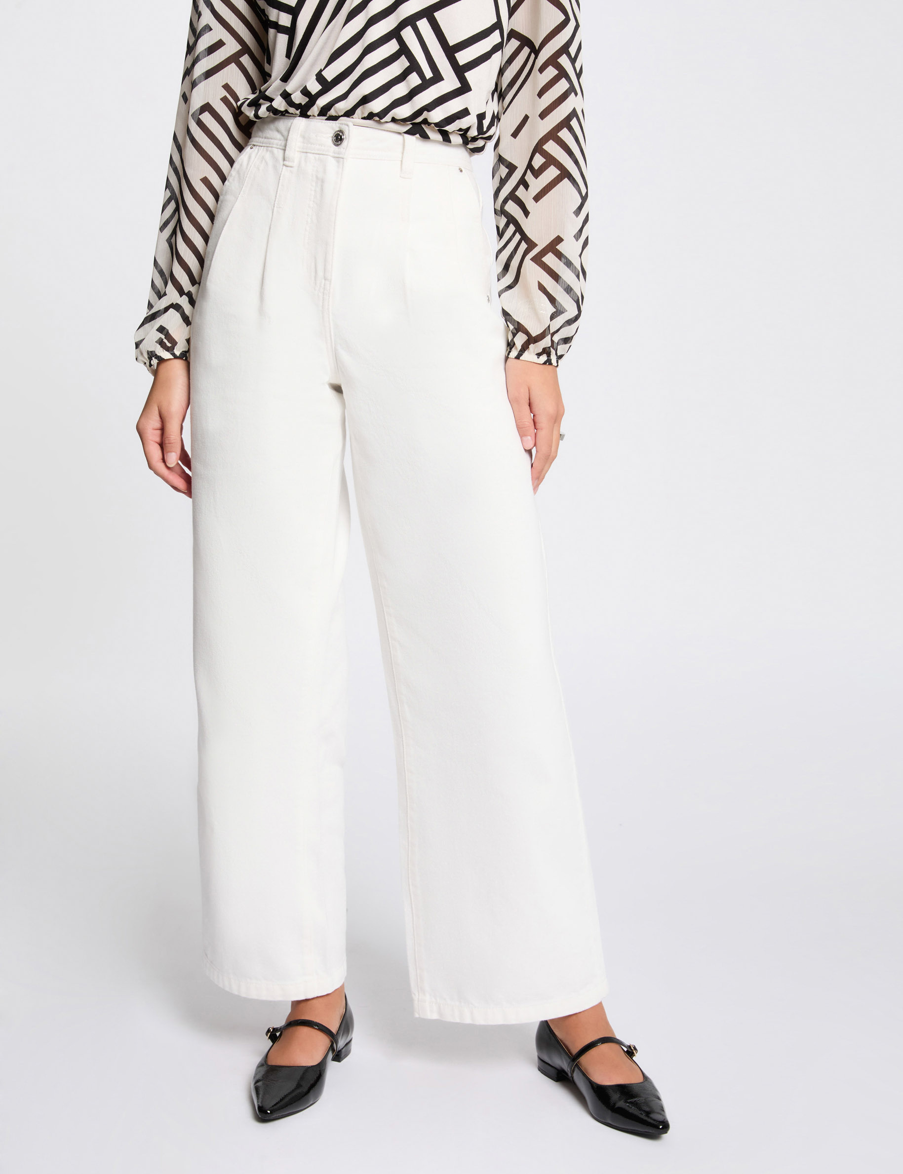 High-waisted wide leg jeans white women