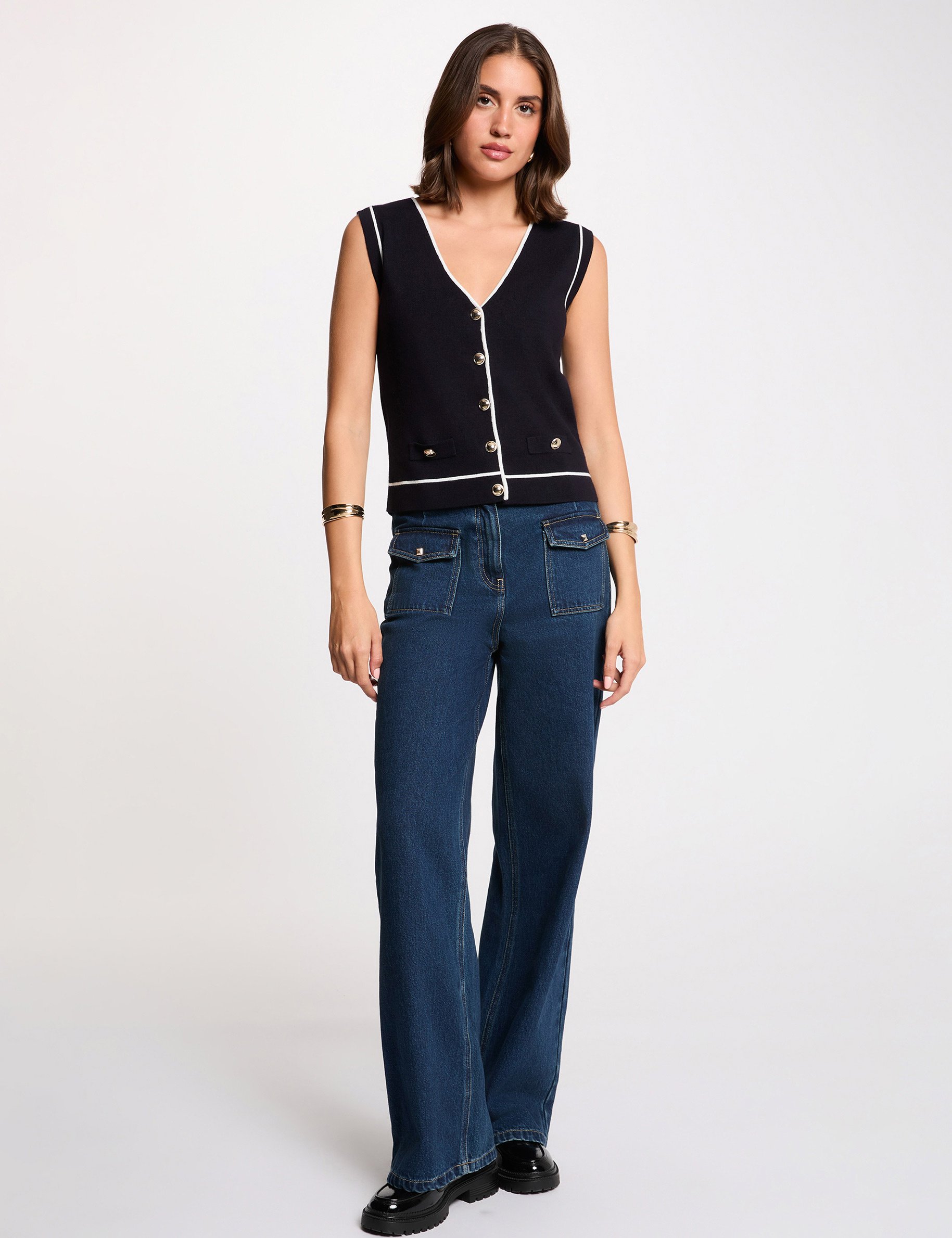 Sleeveless V-neck sweater navy blue women