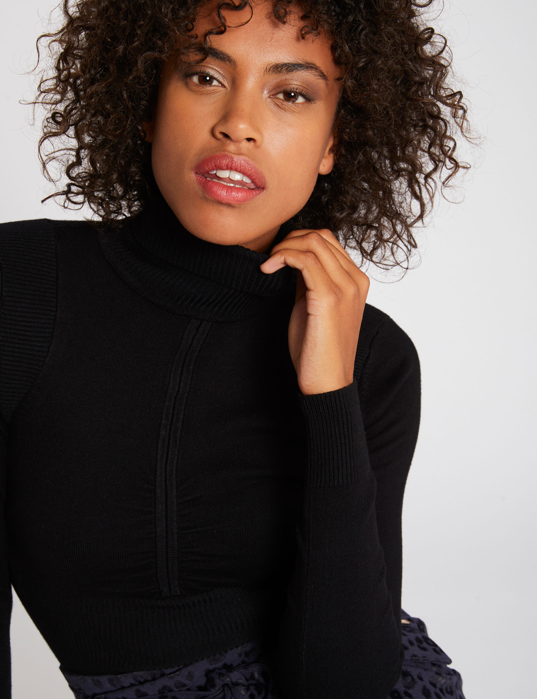 Long-sleeved jumper with pleated details black women