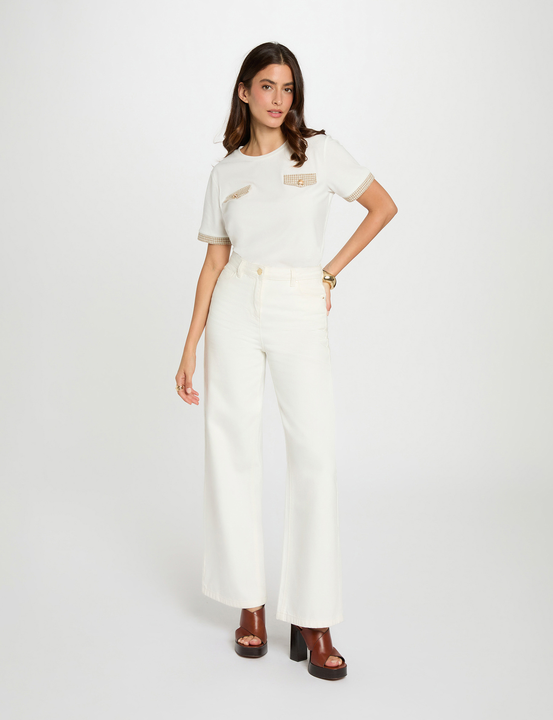 cropped t shirt with round neck white women Cropped t-shirt with round neck white women