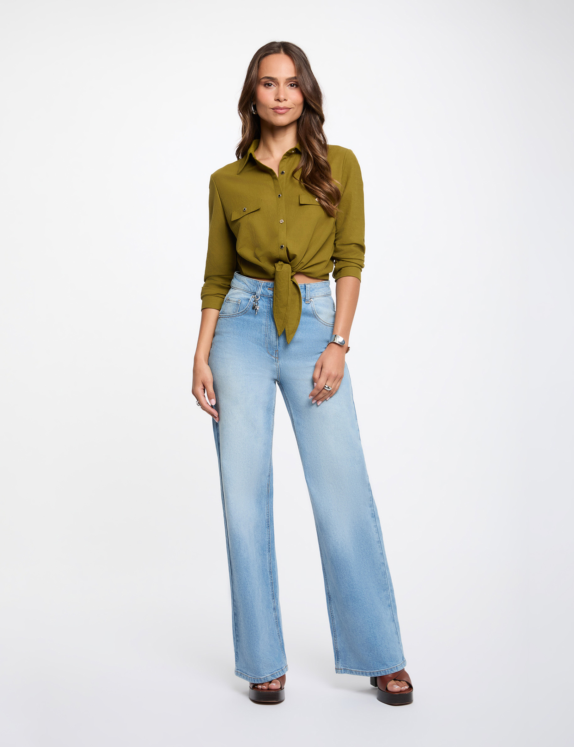 Tied shirt with notched collar women