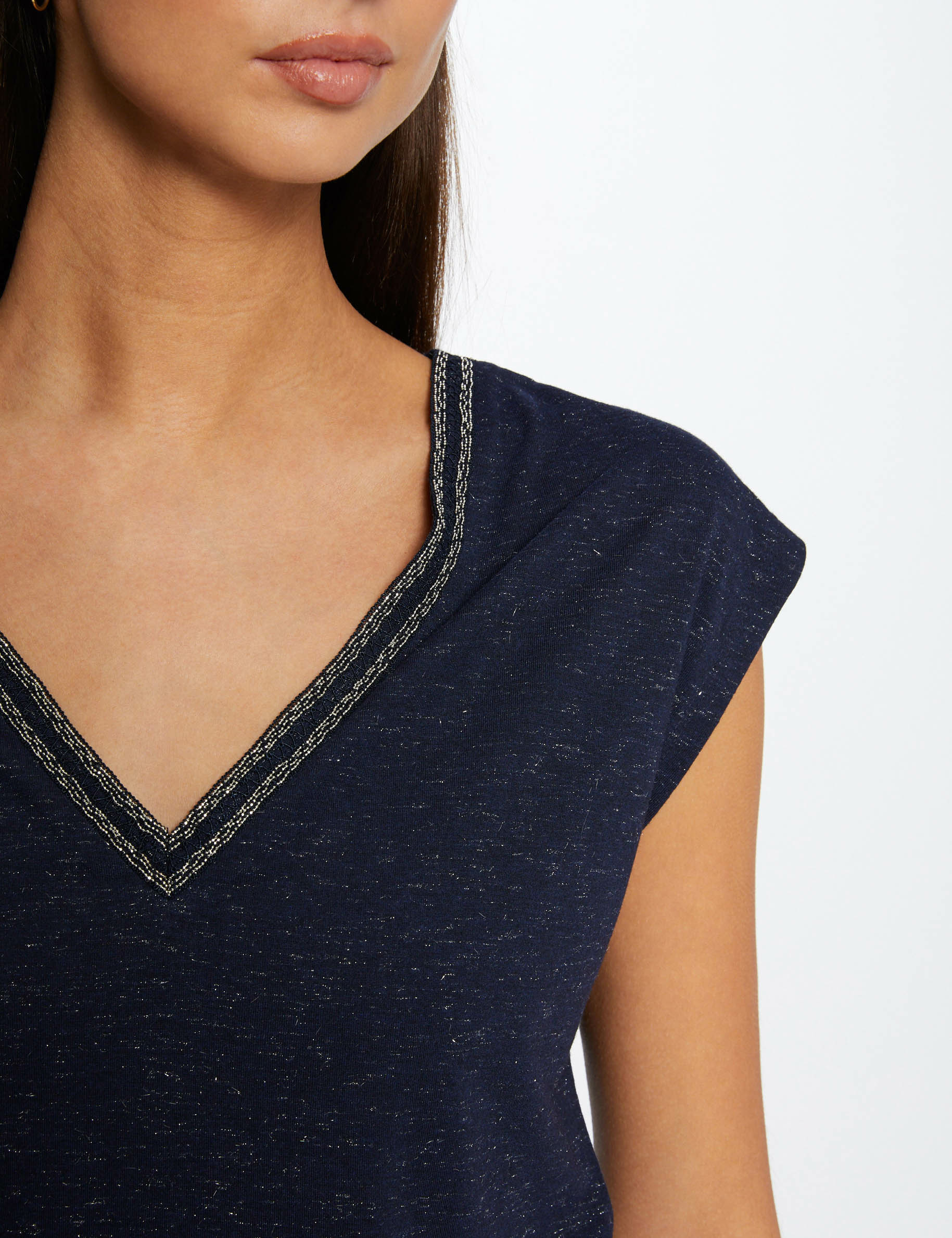 Short-sleeved t-shirt with V-neck navy ladies' Short-sleeved t-shirt with V-neck navy ladies'