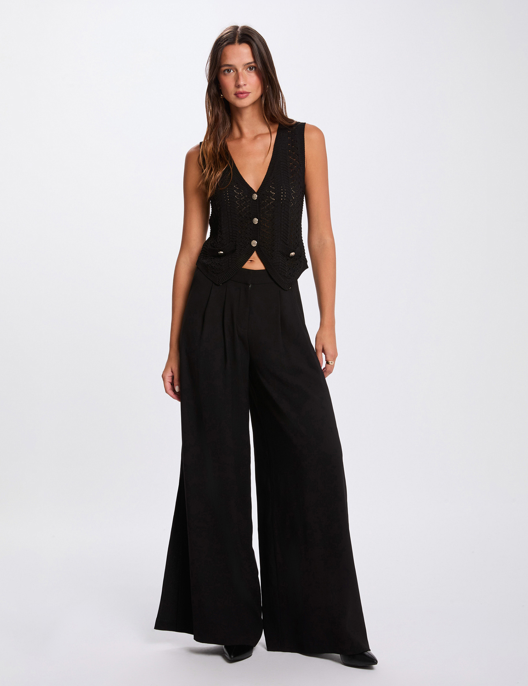 Sleeveless V-neck cardigan black women