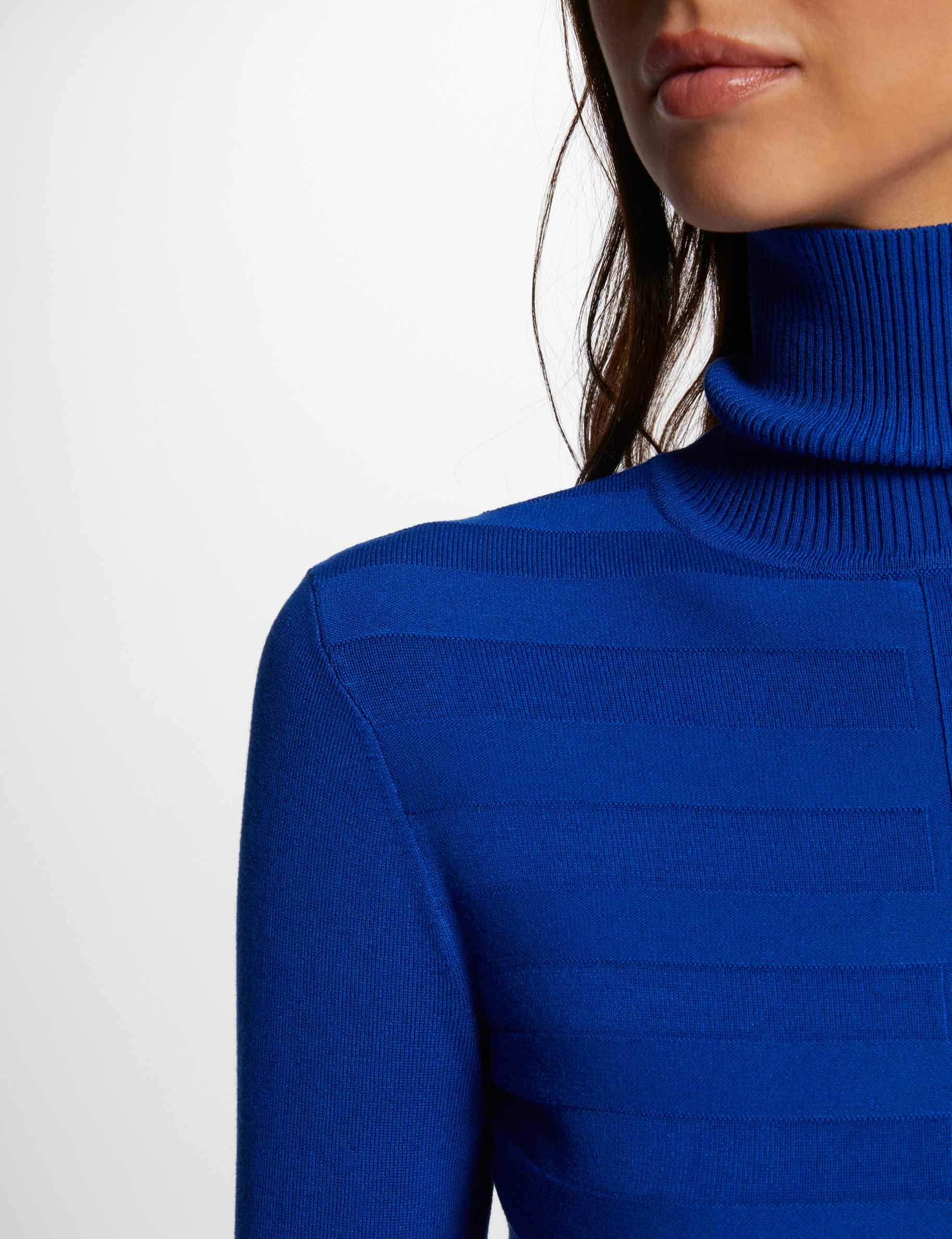 pull col roule ajuste bleu electrique femme Pull col roulé ajusté bleu electrique femme
