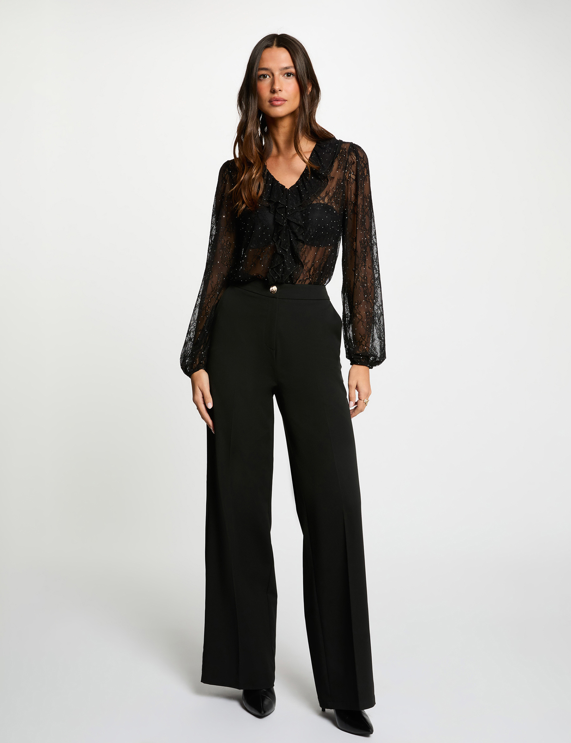 Lace v-neck t-shirt black women