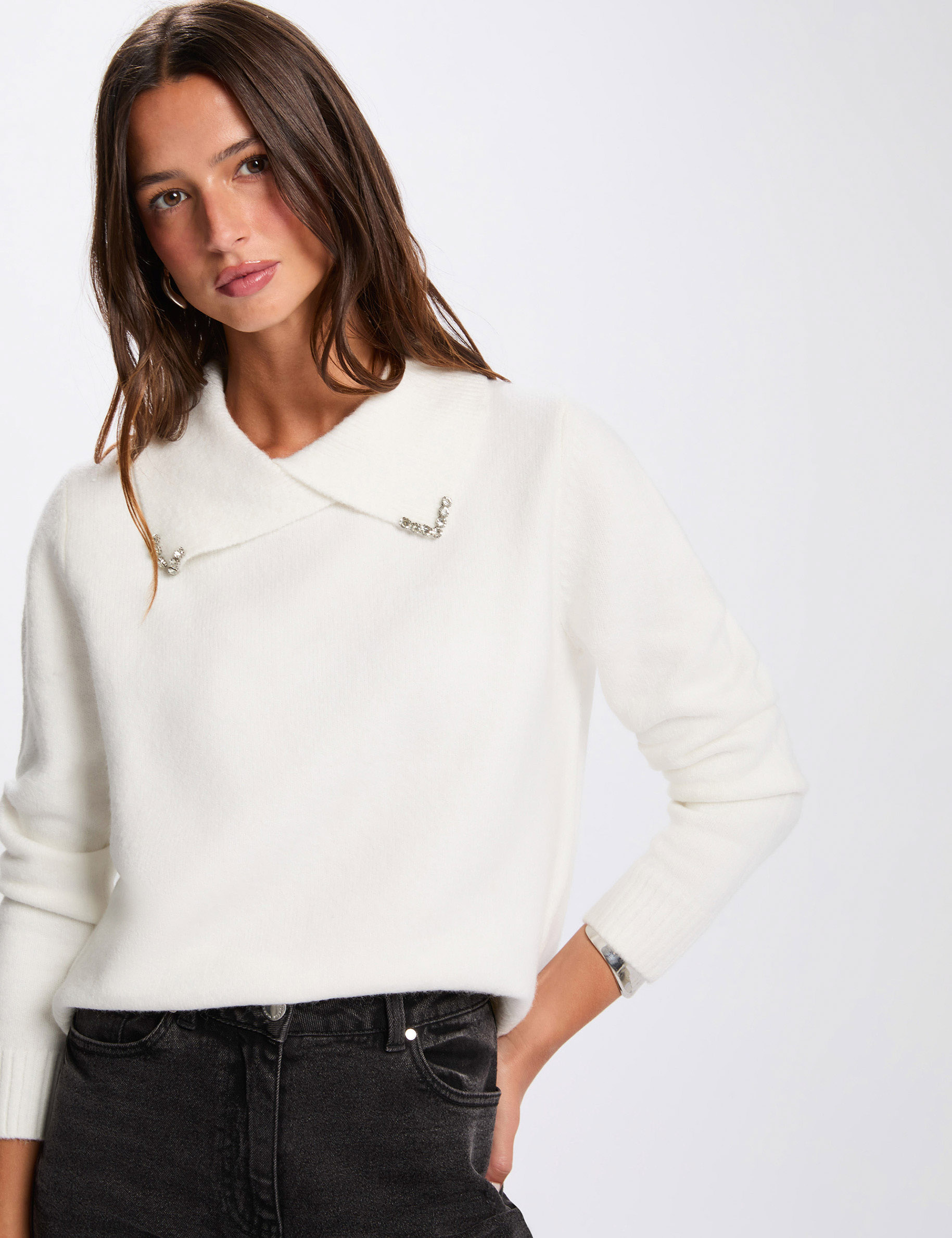 Sweater with a folded collar ivory women