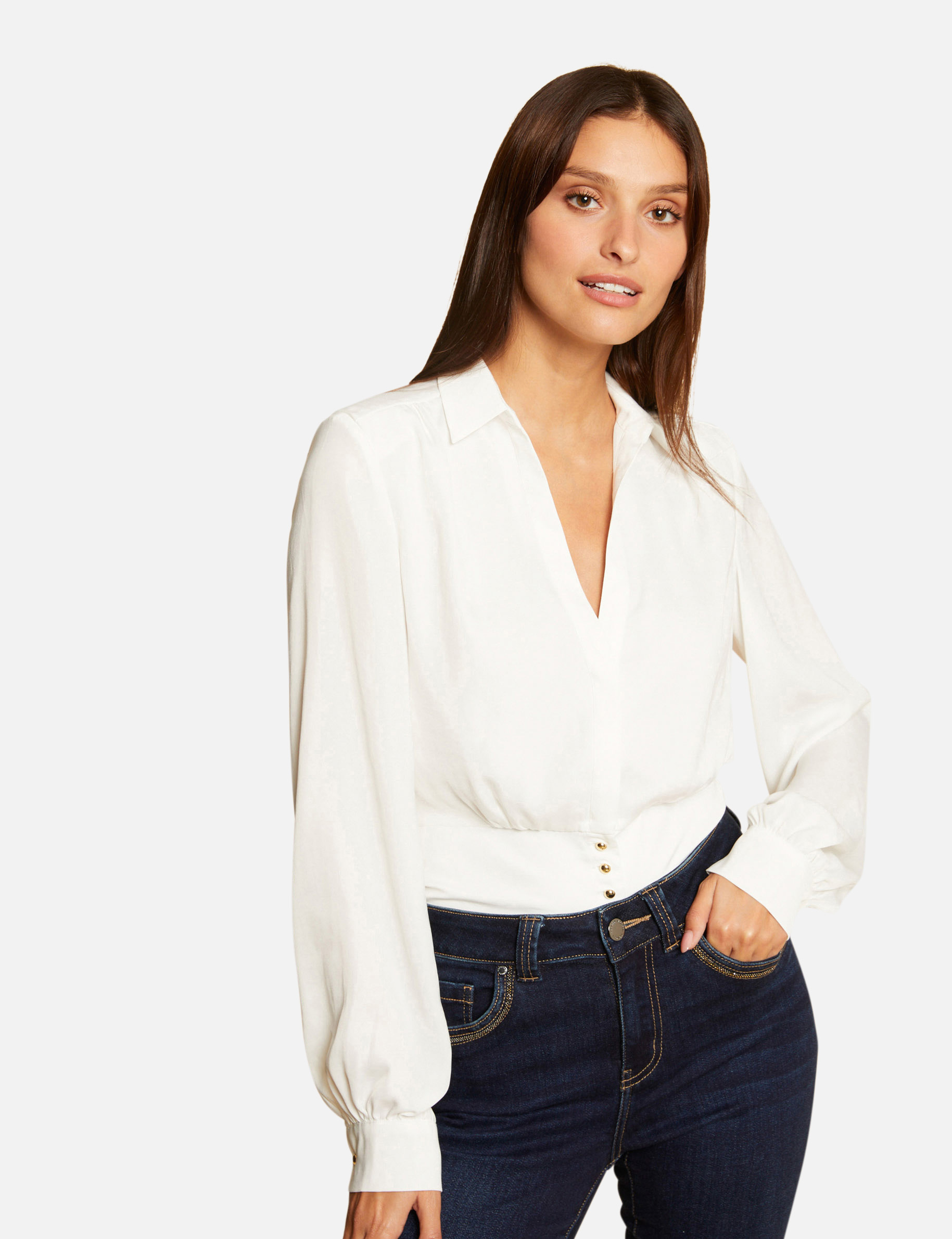 Long-sleeved blouse ecru ladies' Long-sleeved blouse ecru ladies'