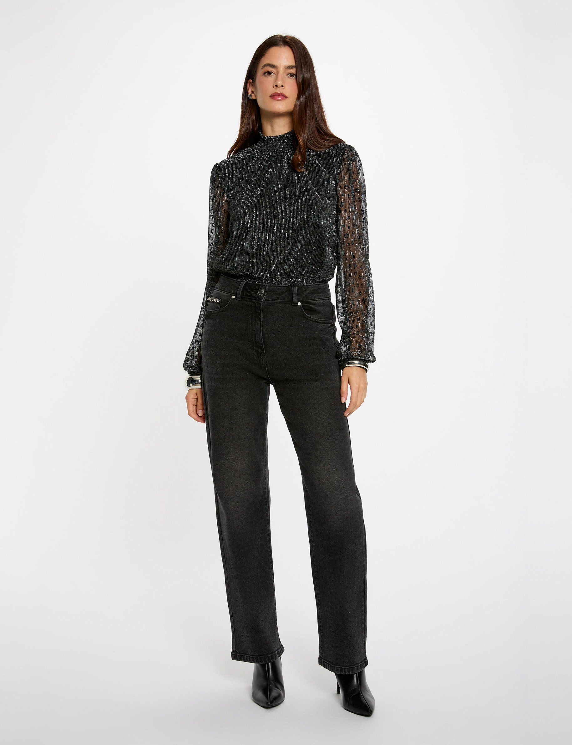 High neck t-shirt black women