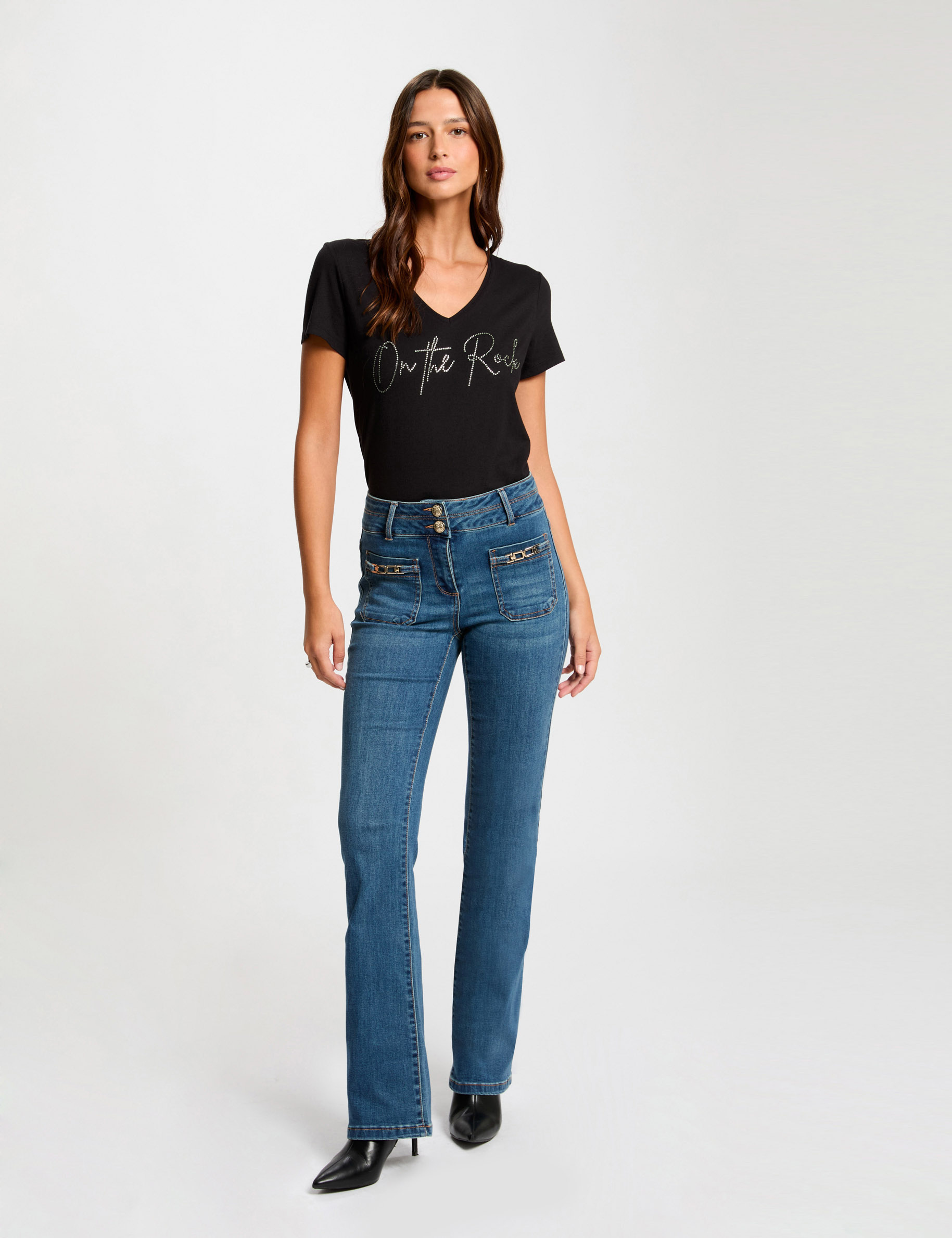 t shirt with message black women T-shirt with message black women