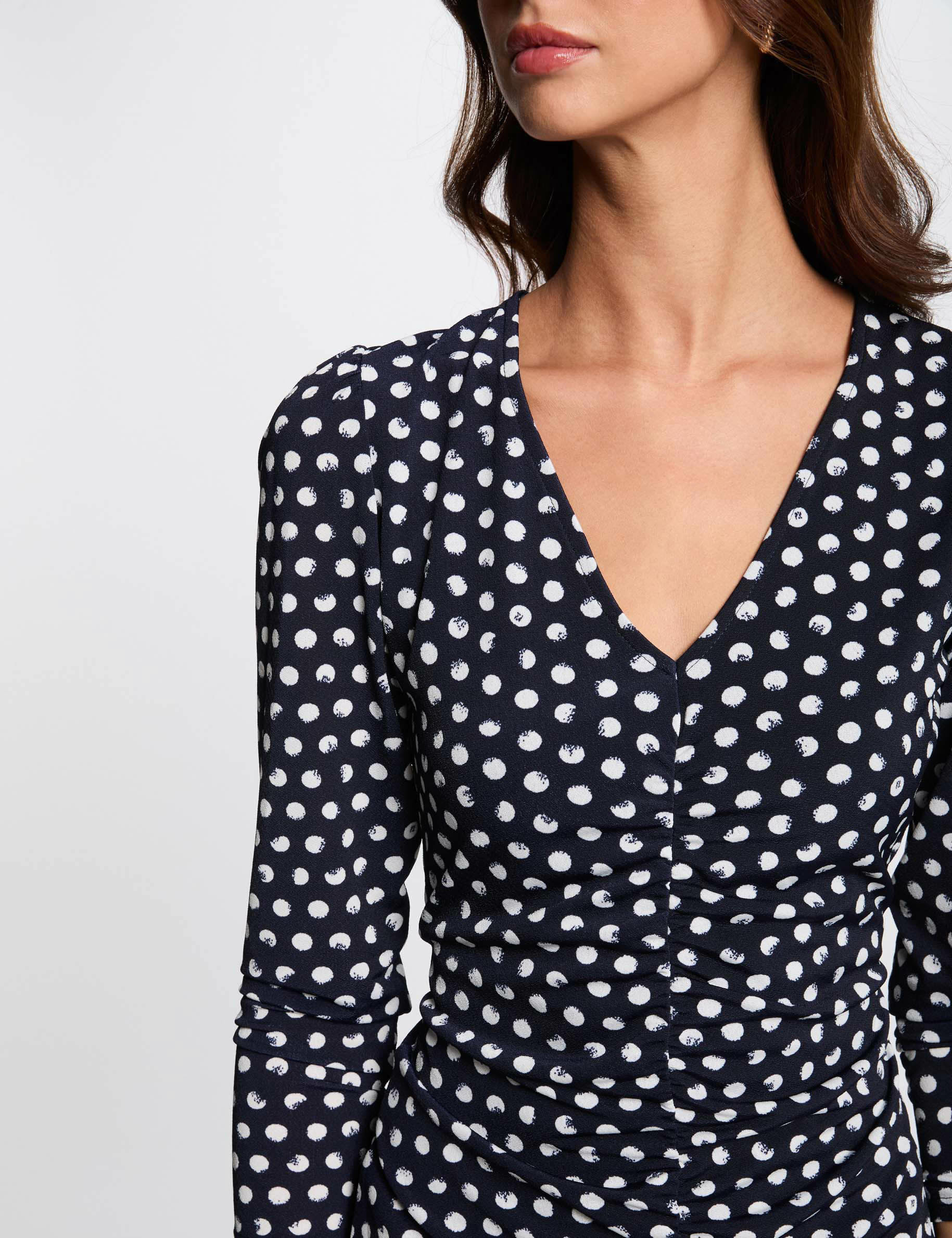 robe courte ajustee a pois multicolore femme Robe courte ajustée à pois multicolore femme