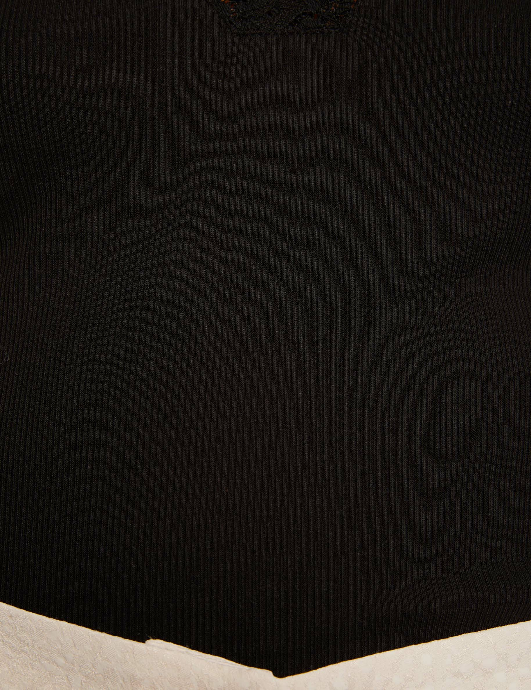 Short-sleeved t-shirt with lace black women