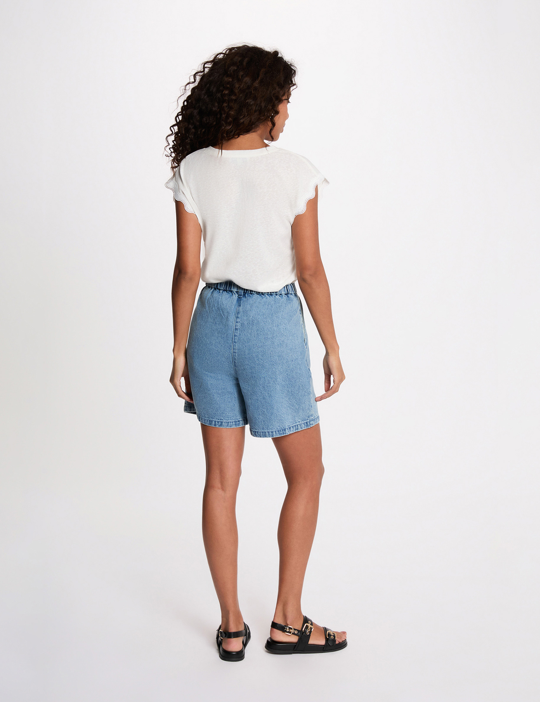 V-neck short-sleeve t-shirt white women