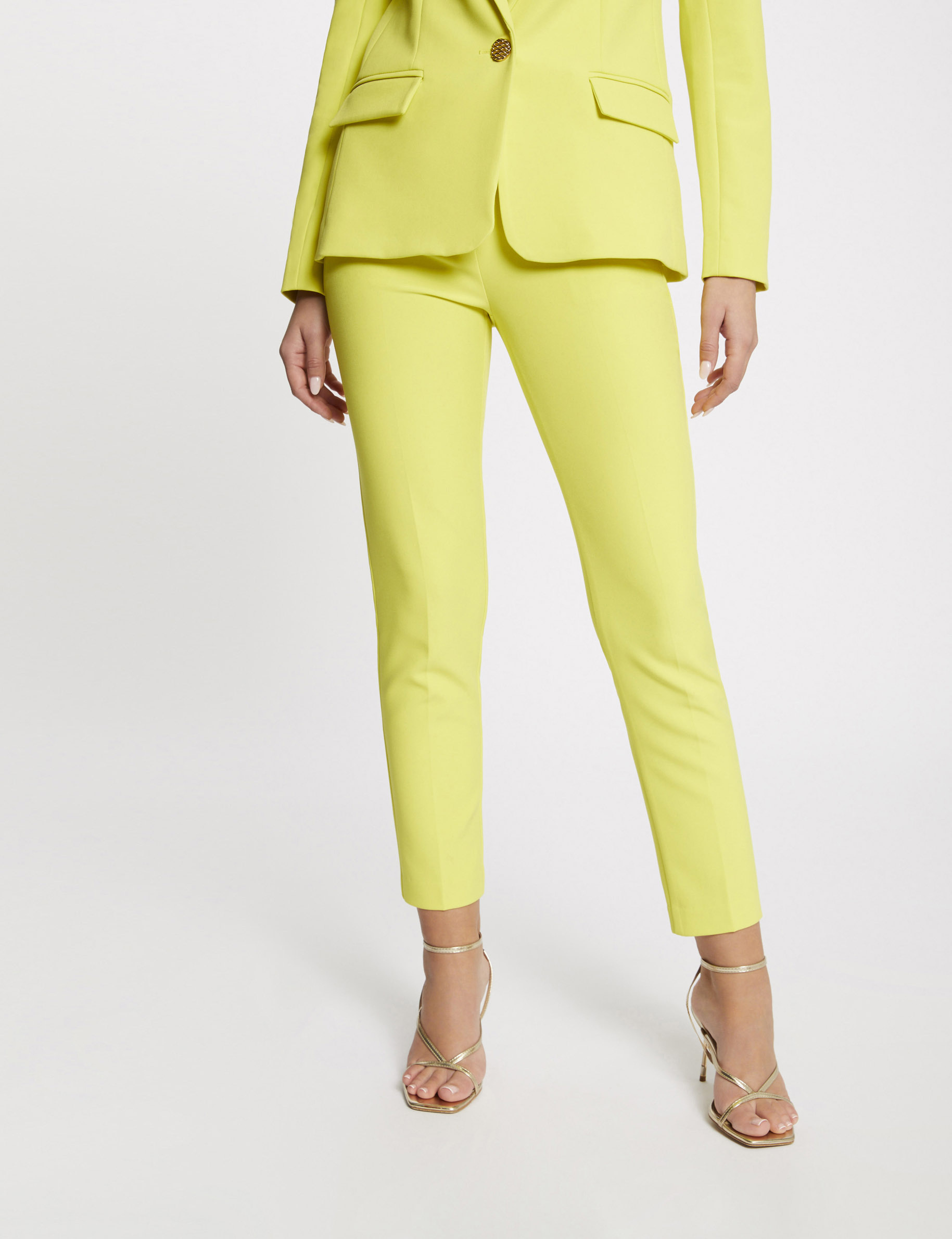 Cropped fitted city trousers with darts yellow ladies' Cropped fitted city trousers with darts yellow ladies'