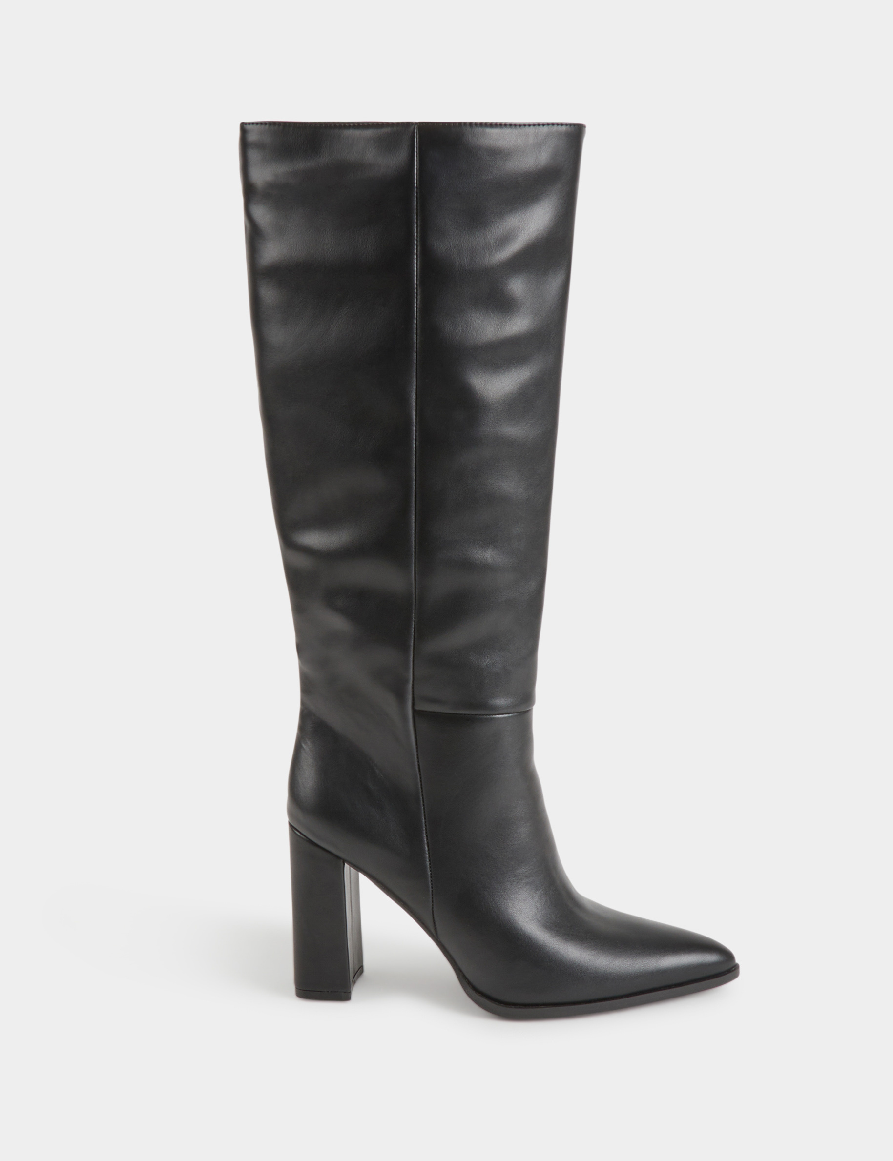 boots with heels and pointed toe black women Boots with heels and pointed toe black women