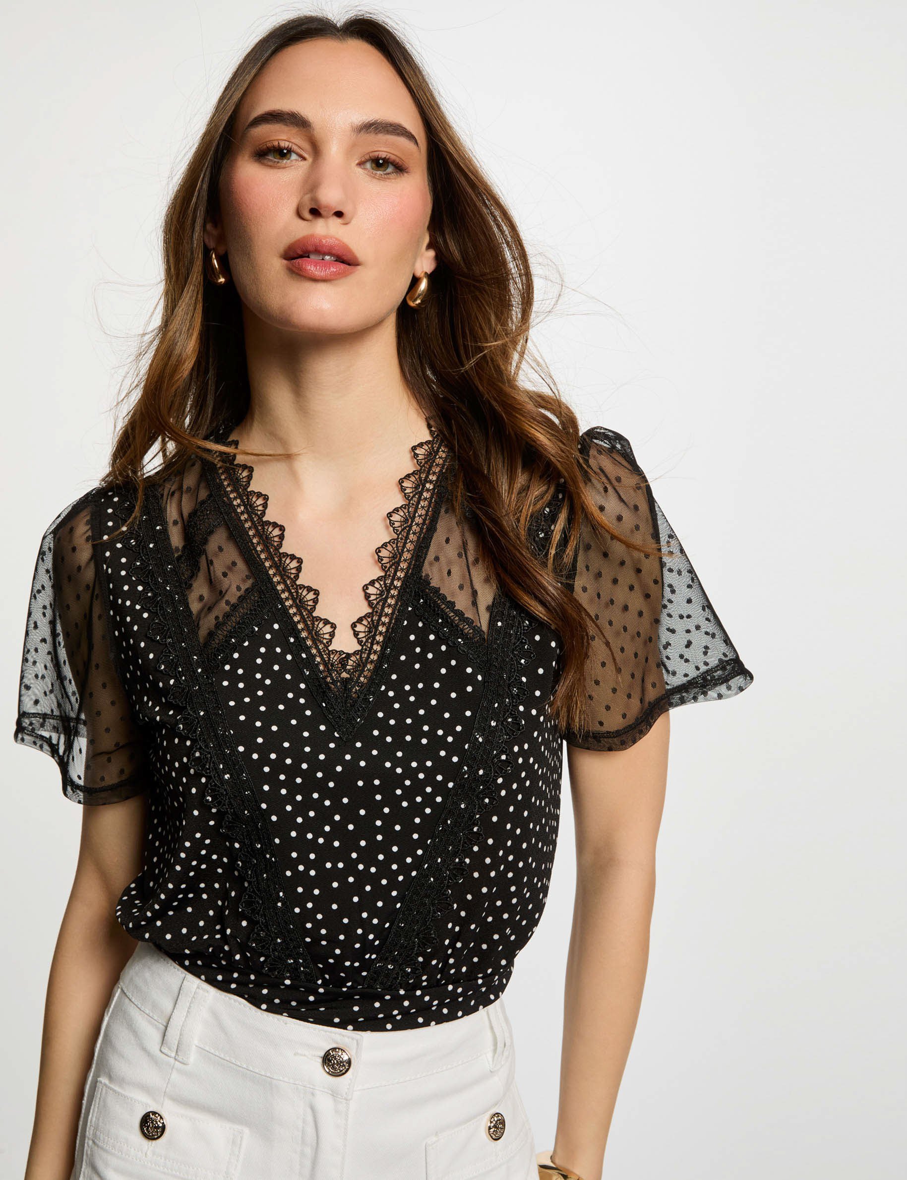 t shirt manches courtes a pois noir femme T-shirt manches courtes à pois noir femme
