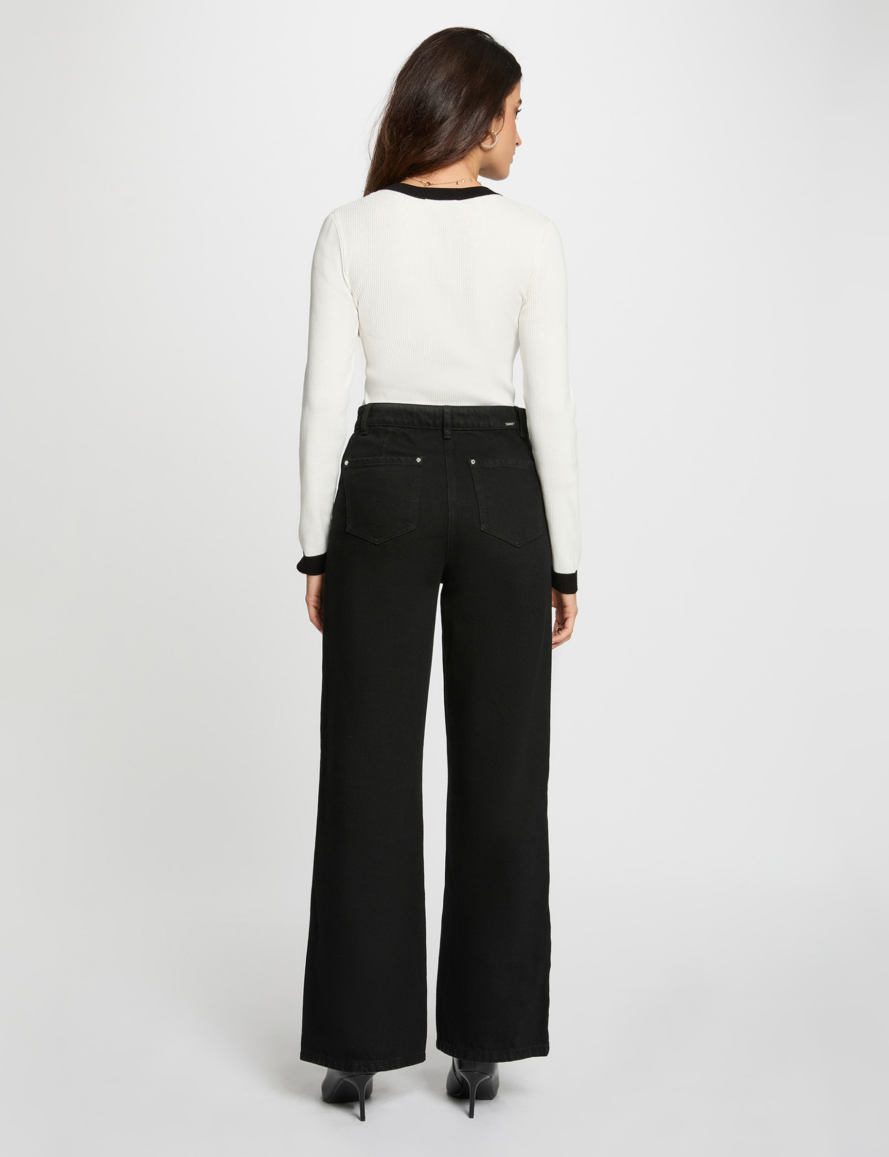 pull ajuste col v blanc femme Pull ajusté col v blanc femme