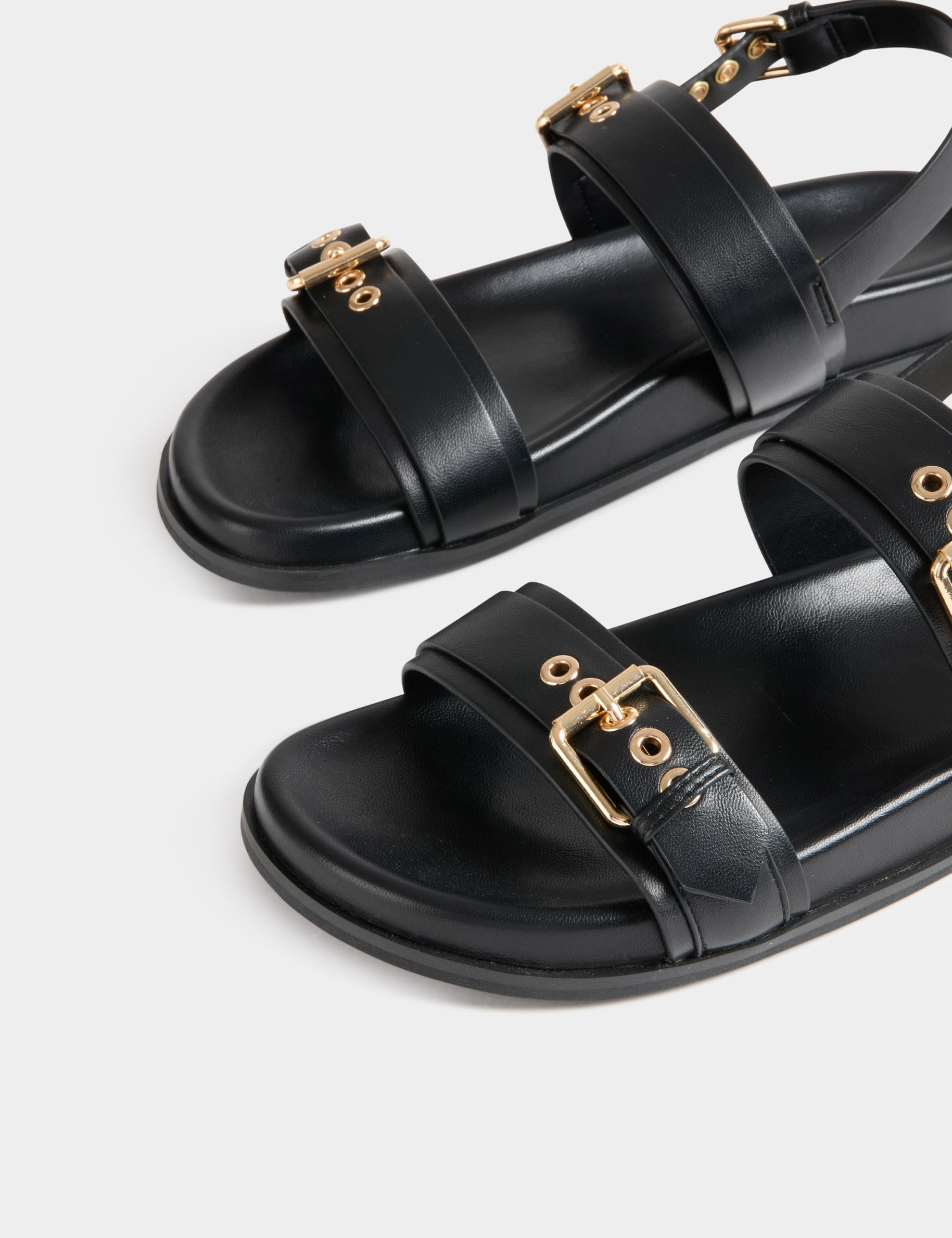 Flat strappy sandals black women