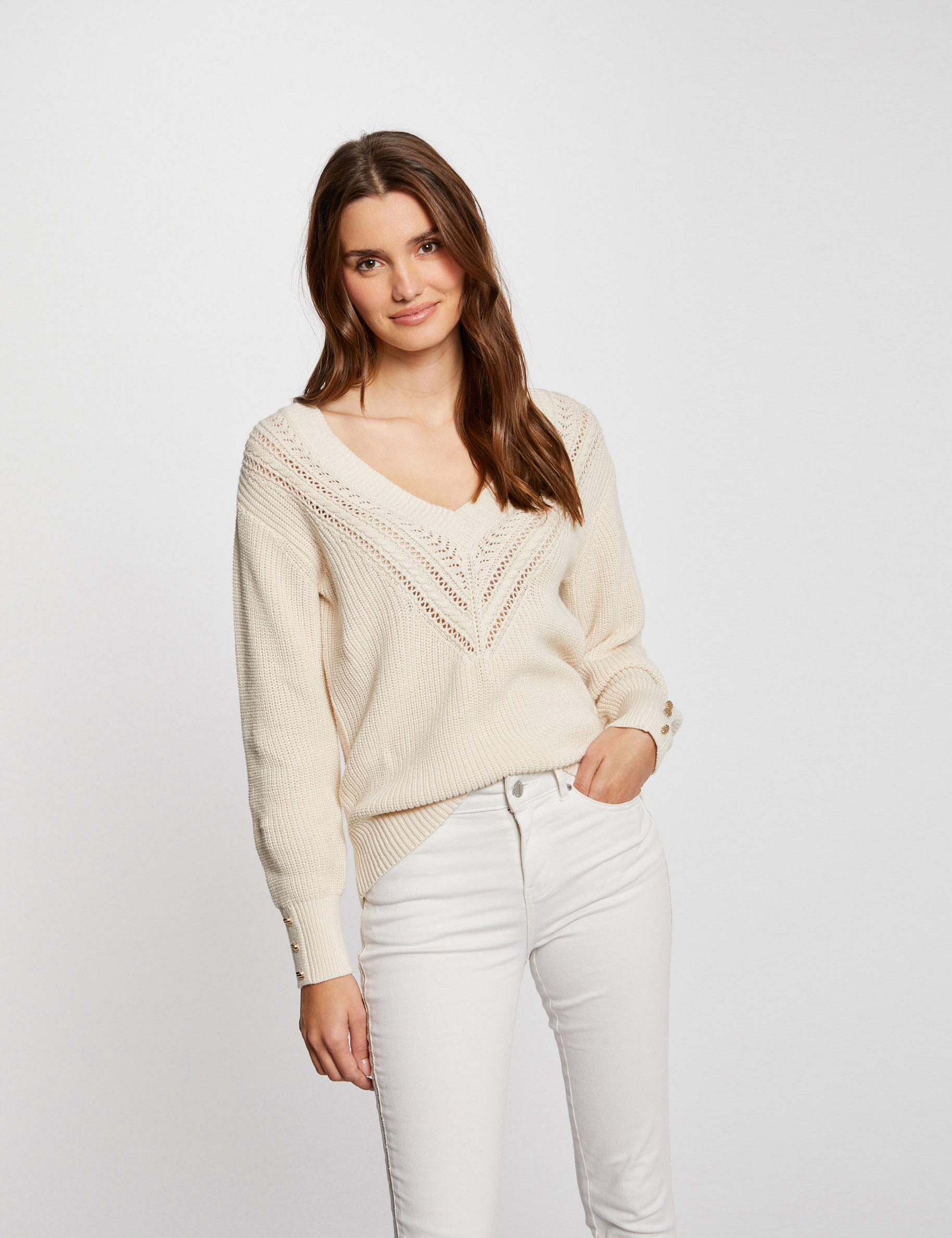 Long-sleeved jumper with V-neck ivory ladies'