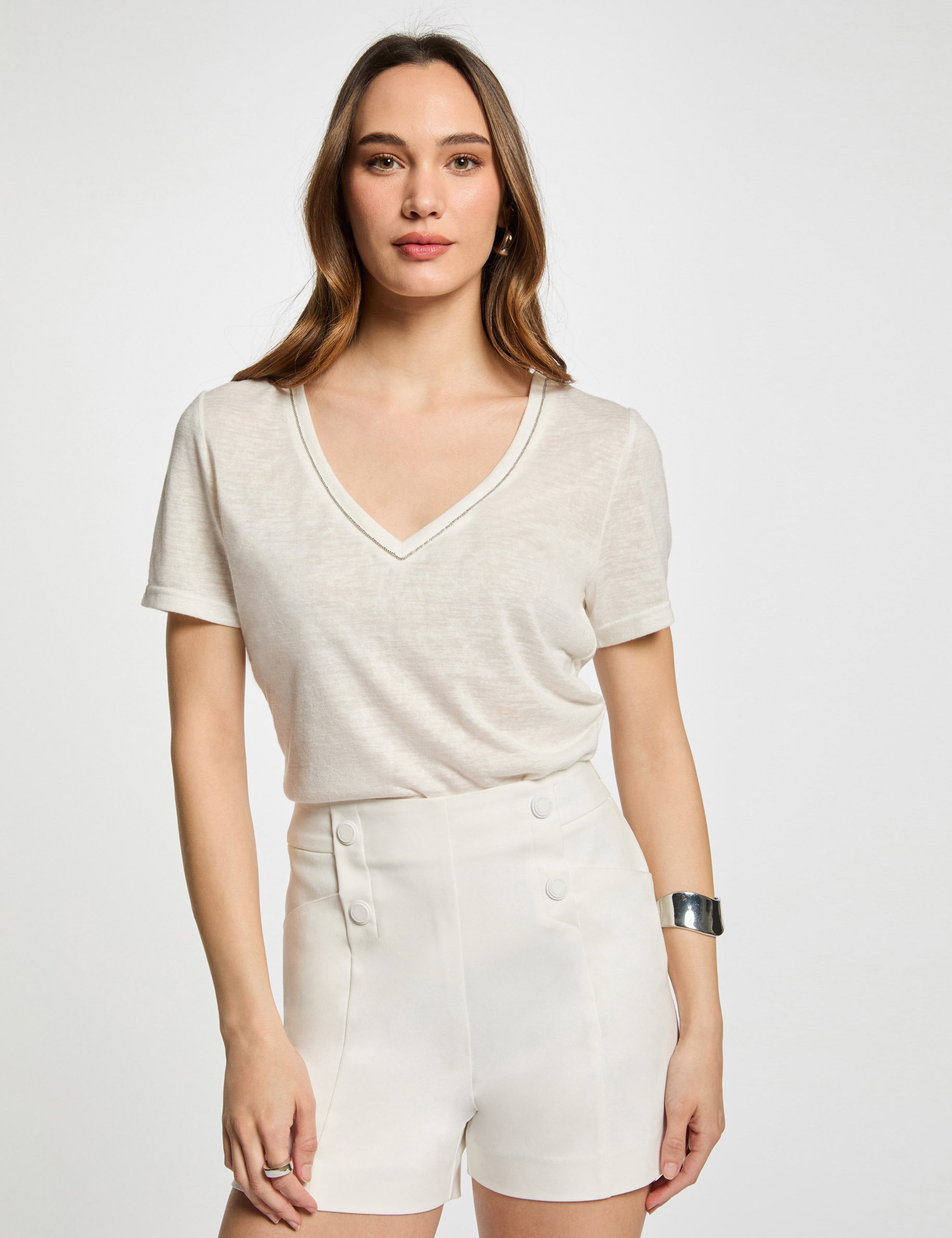 short droit a pinces blanc femme Short droit à pinces blanc femme