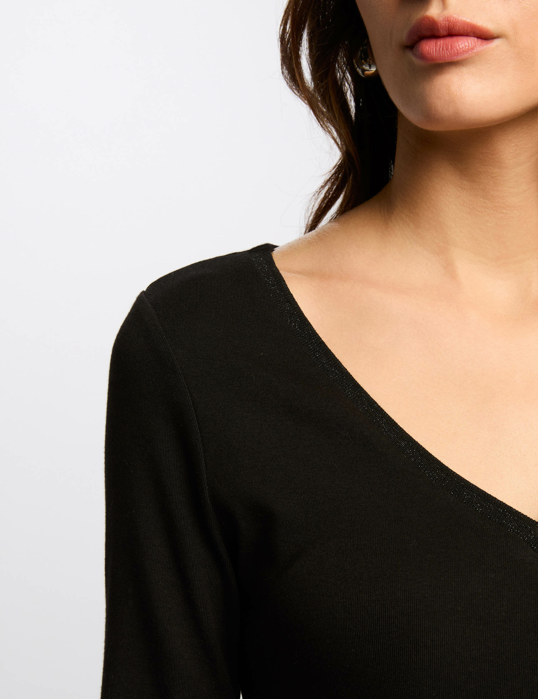 long sleeved t shirt black women Long-sleeved t-shirt black women